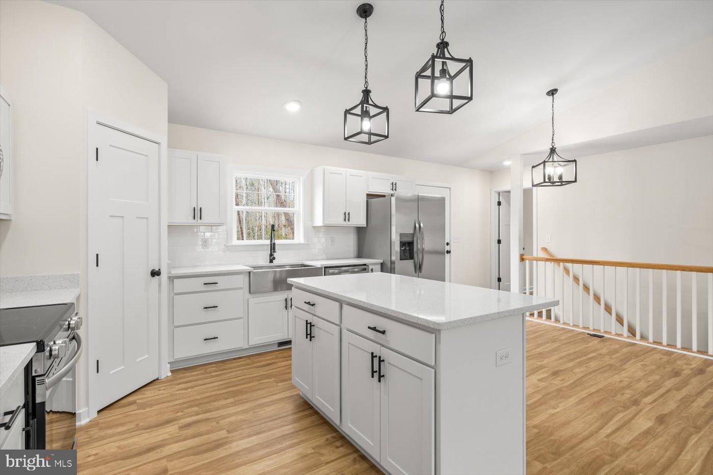 PINE HARBOUR - Residential