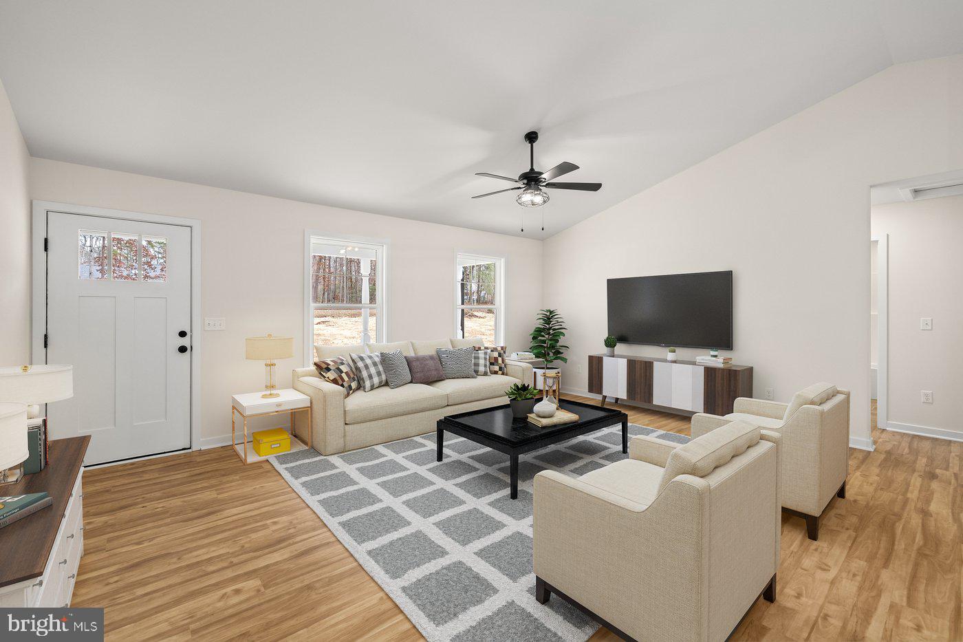 PINE HARBOUR - Residential