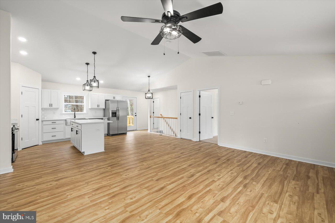 PINE HARBOUR - Residential