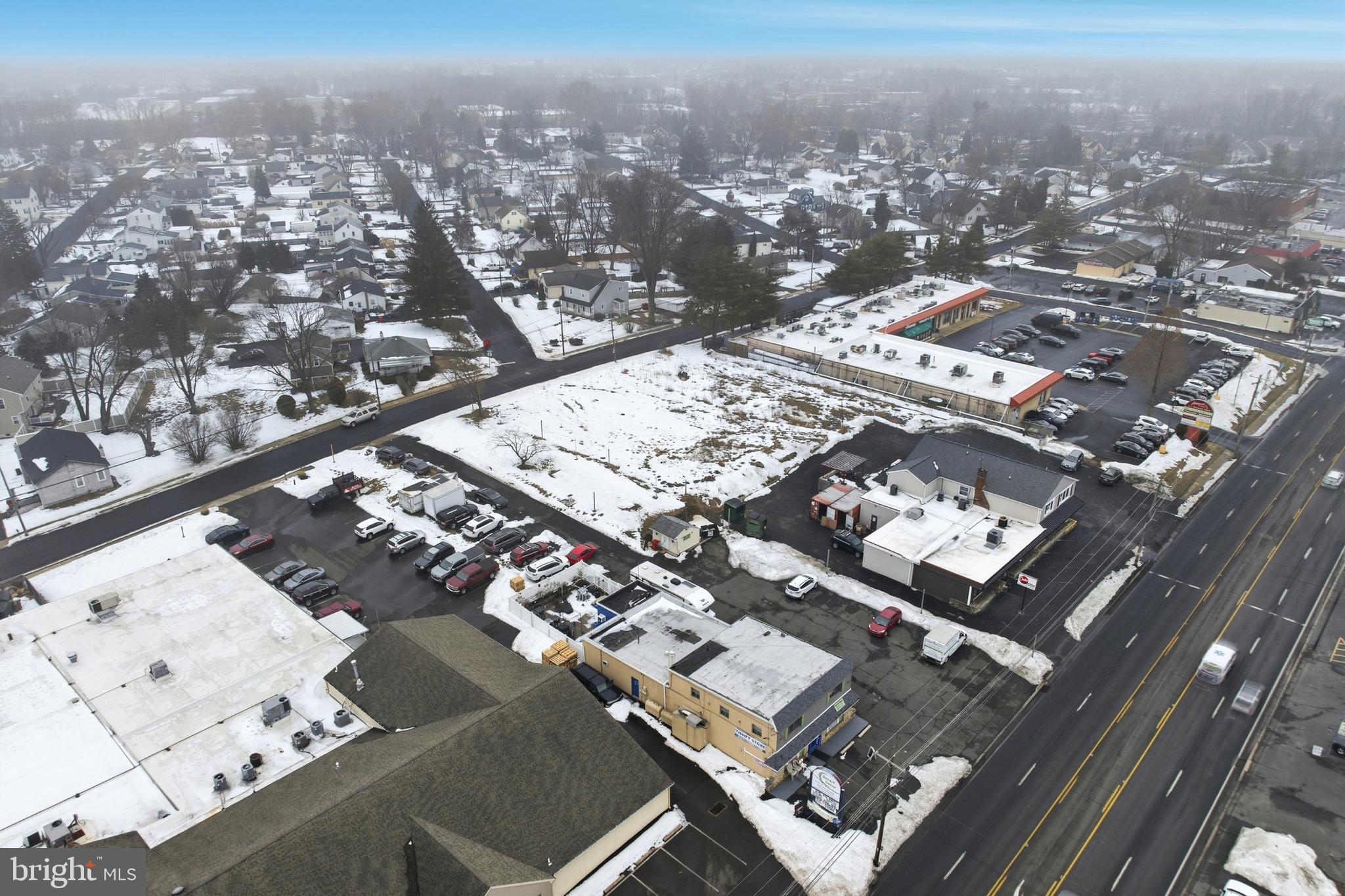 SPEEDWAY - Commercial Sale