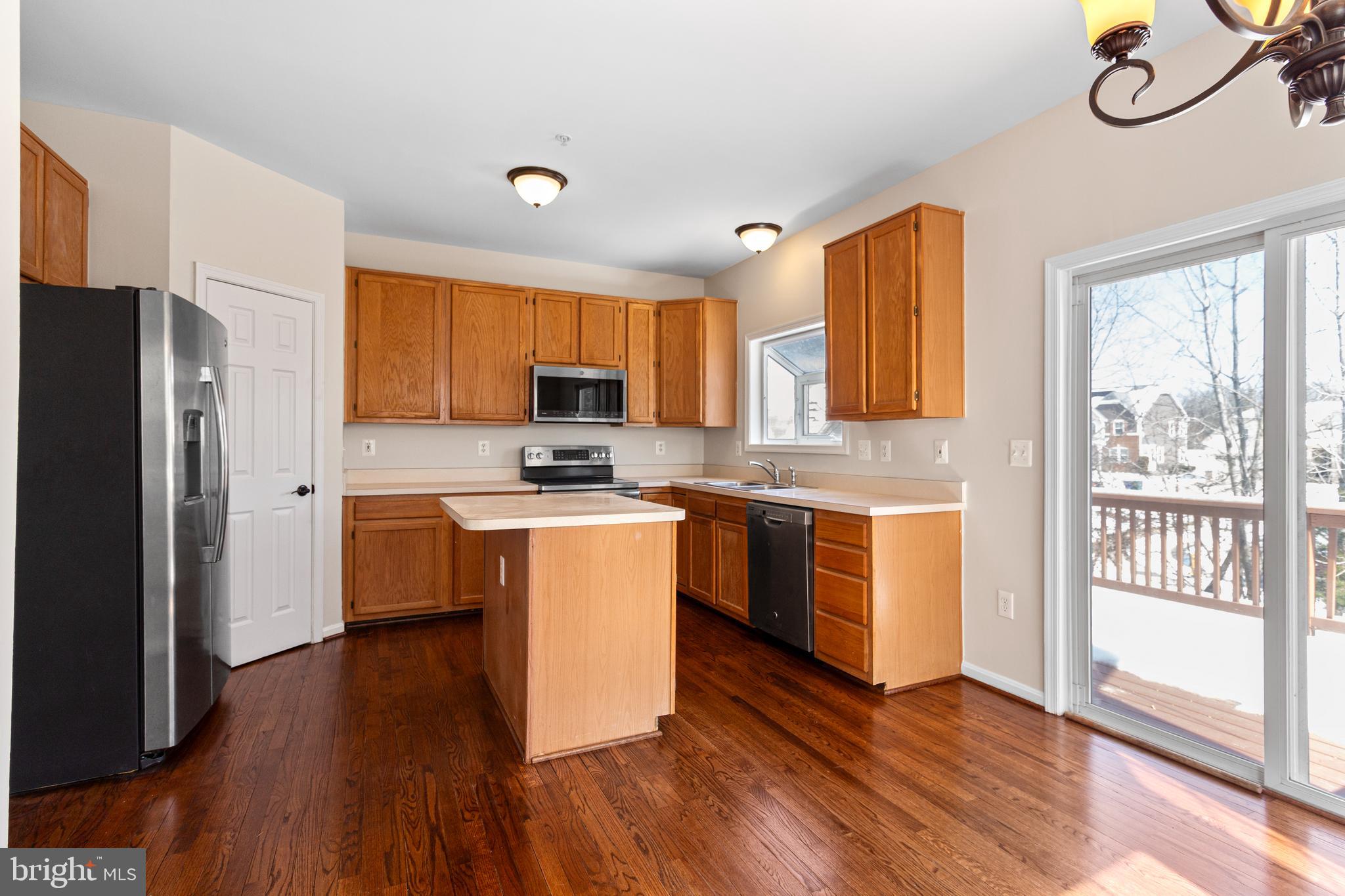 ASPEN WOODS - Residential