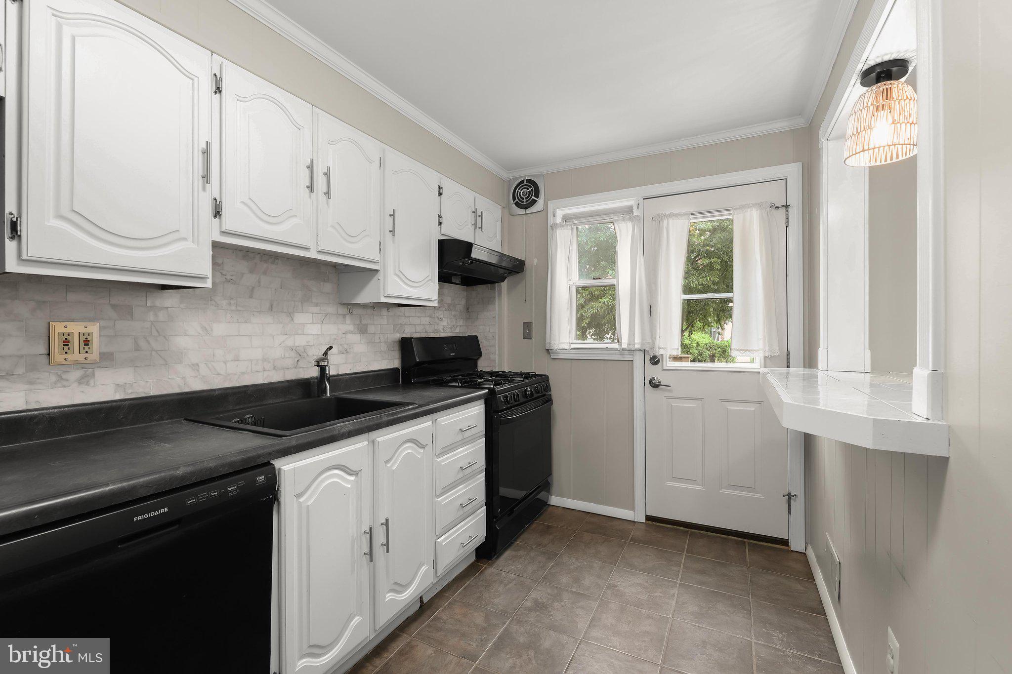 KNETTISHALL - Residential