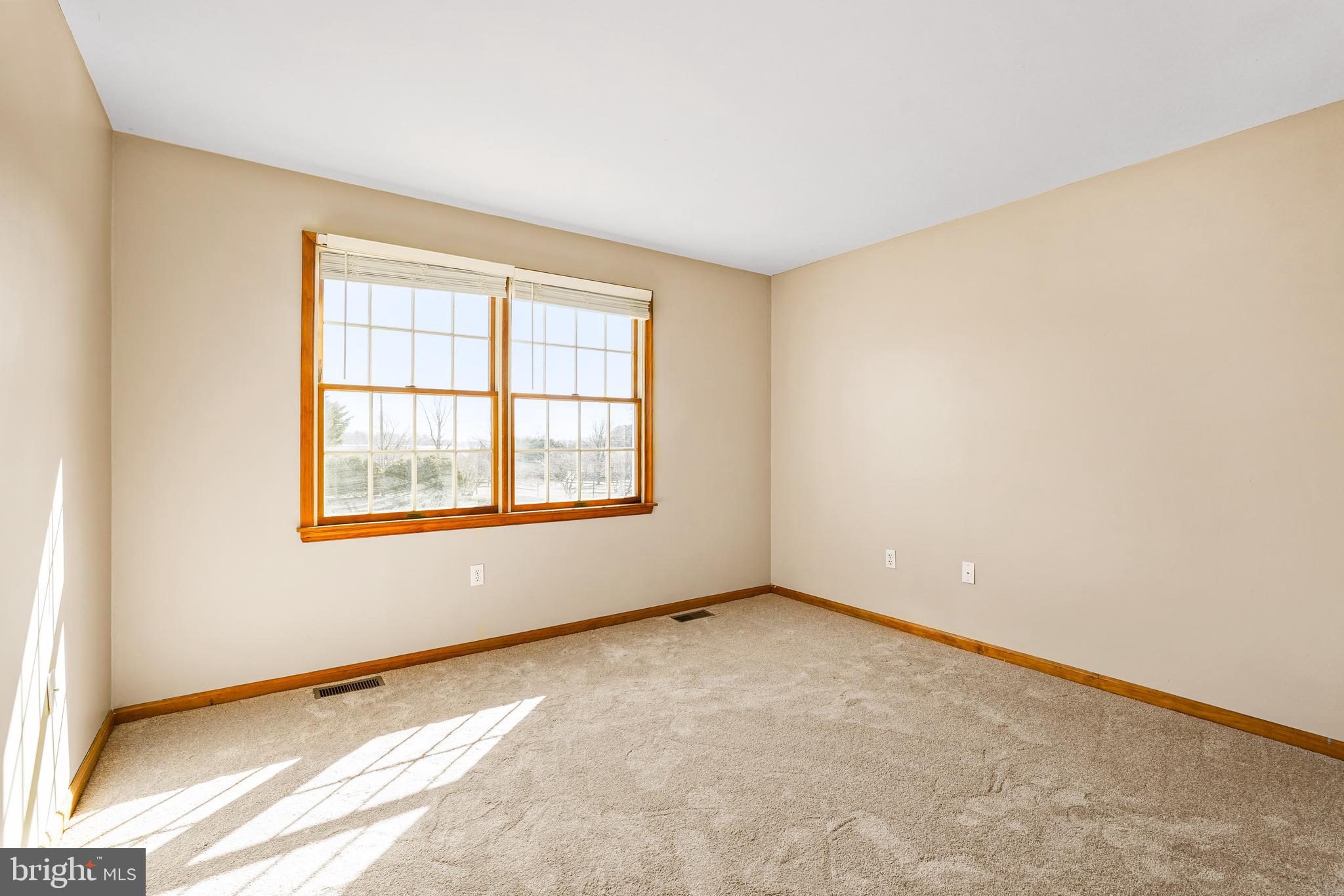 LAKE FOREST ESTATES - Residential