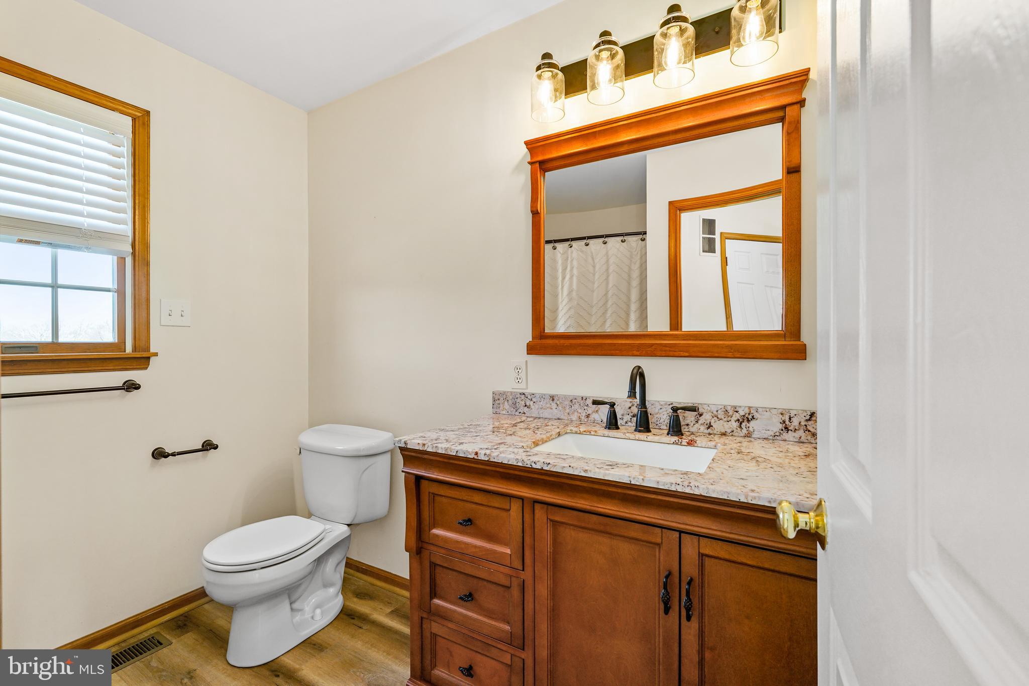 LAKE FOREST ESTATES - Residential
