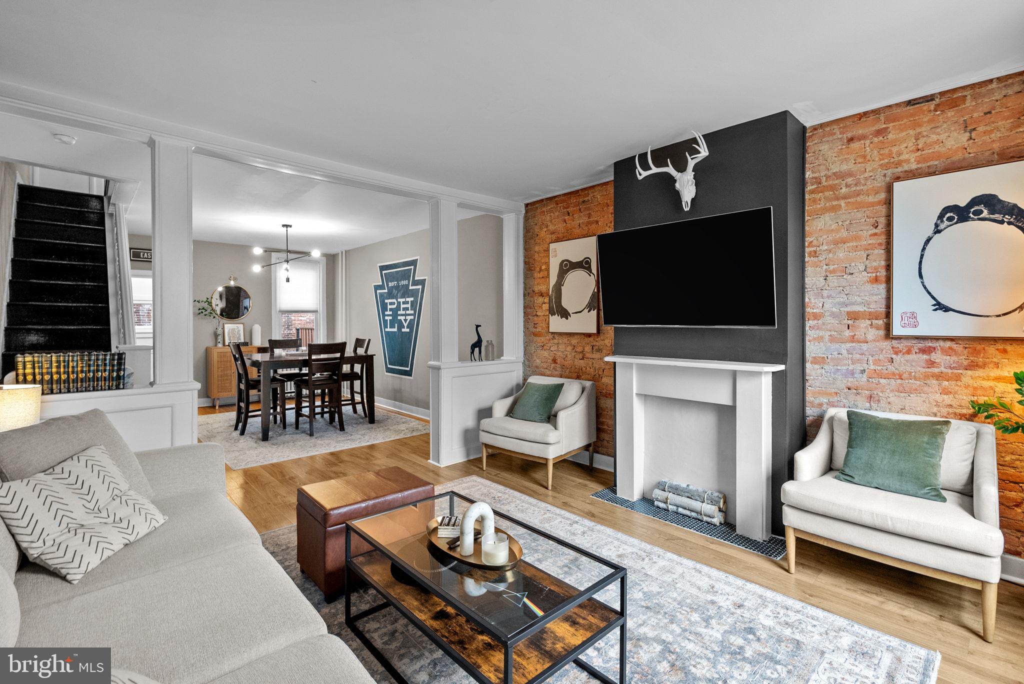 EAST FALLS - Residential