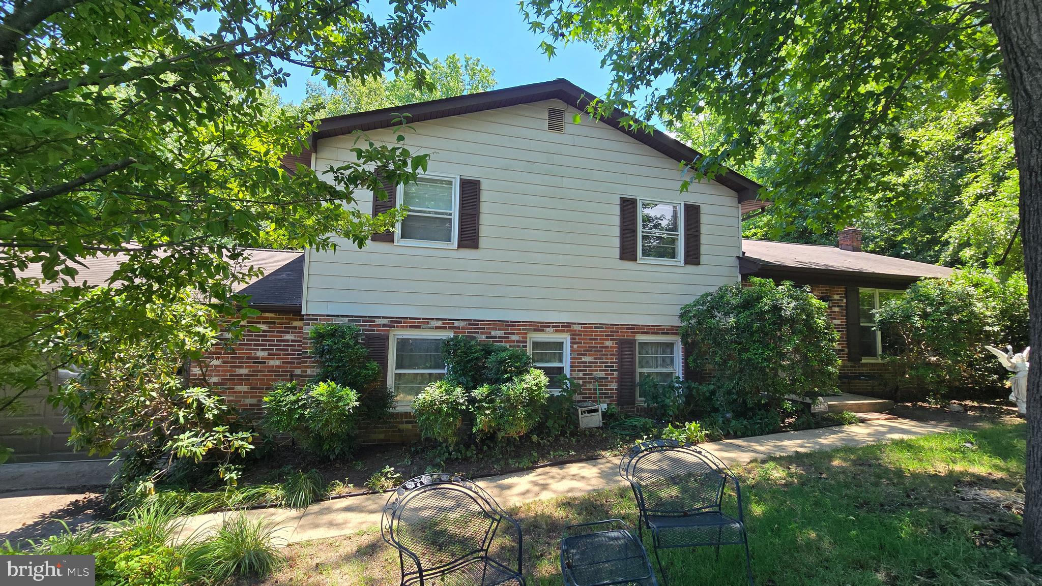 ESPERANZA FARMS - Residential