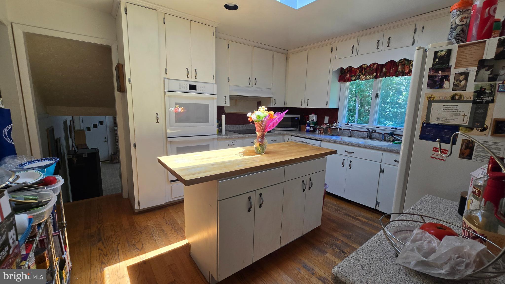 ESPERANZA FARMS - Residential