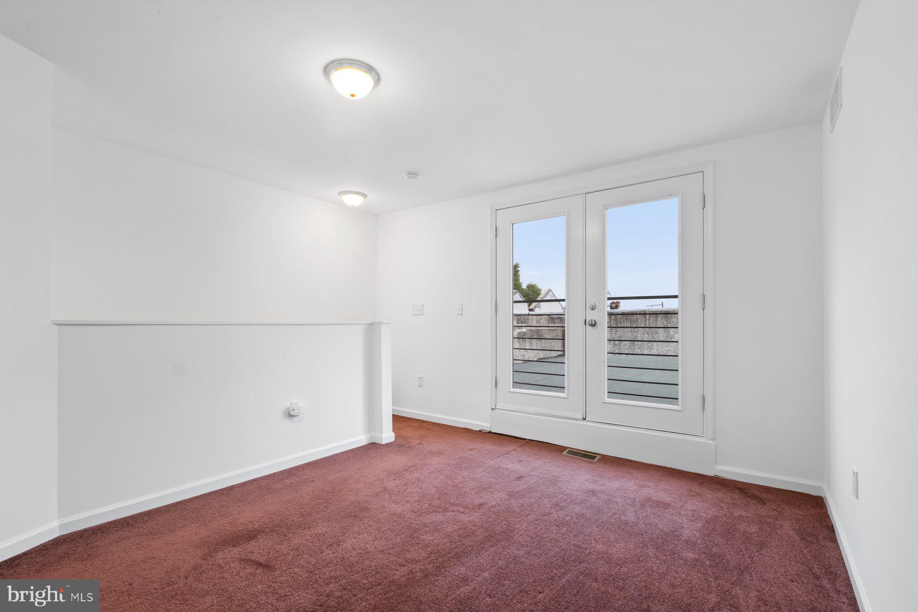 POINT BREEZE - Residential