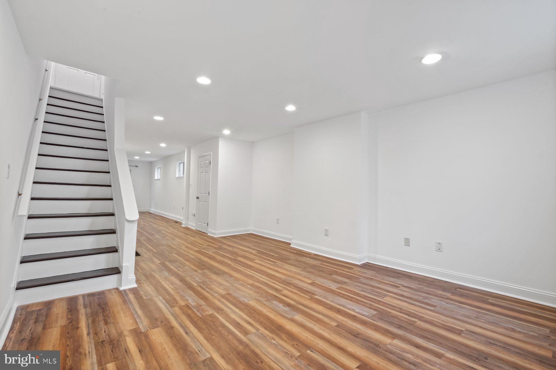 POINT BREEZE - Residential