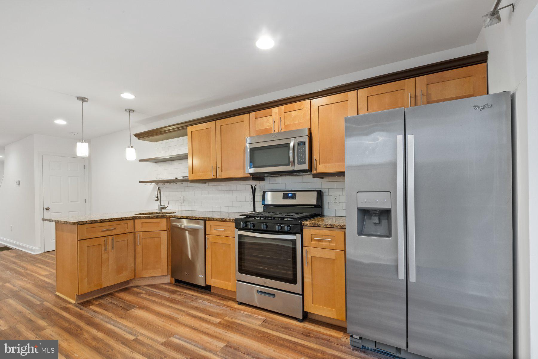 POINT BREEZE - Residential
