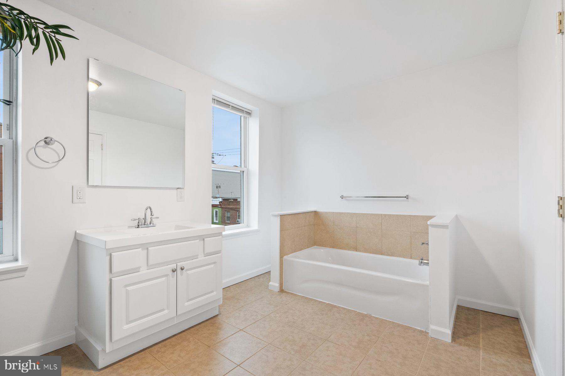 POINT BREEZE - Residential