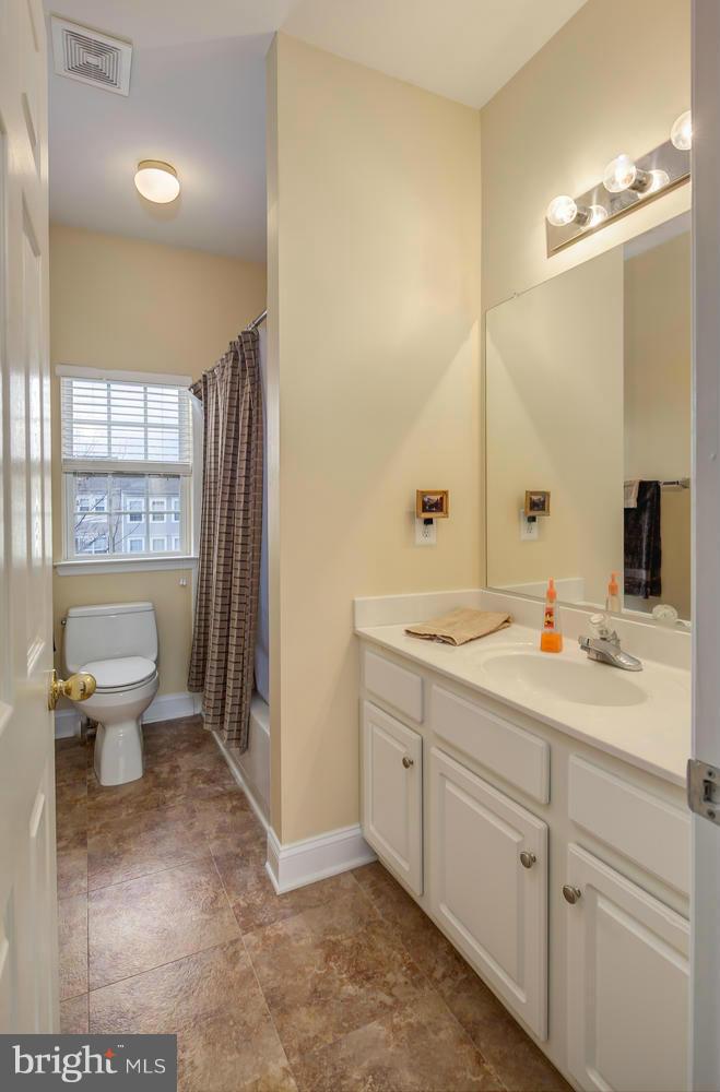 PARKSIDE AT ASHBURN - Residential