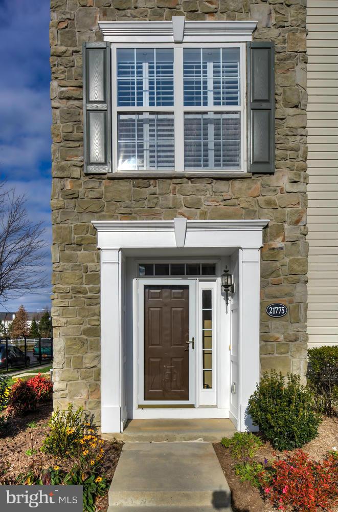 PARKSIDE AT ASHBURN - Residential