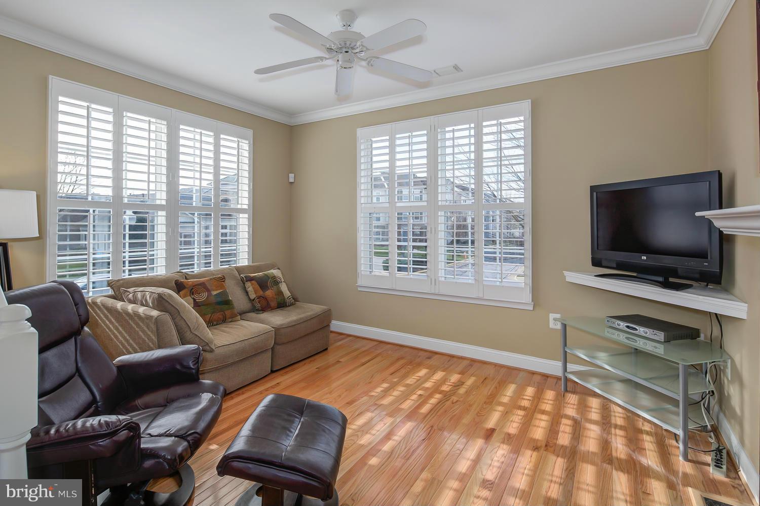 PARKSIDE AT ASHBURN - Residential