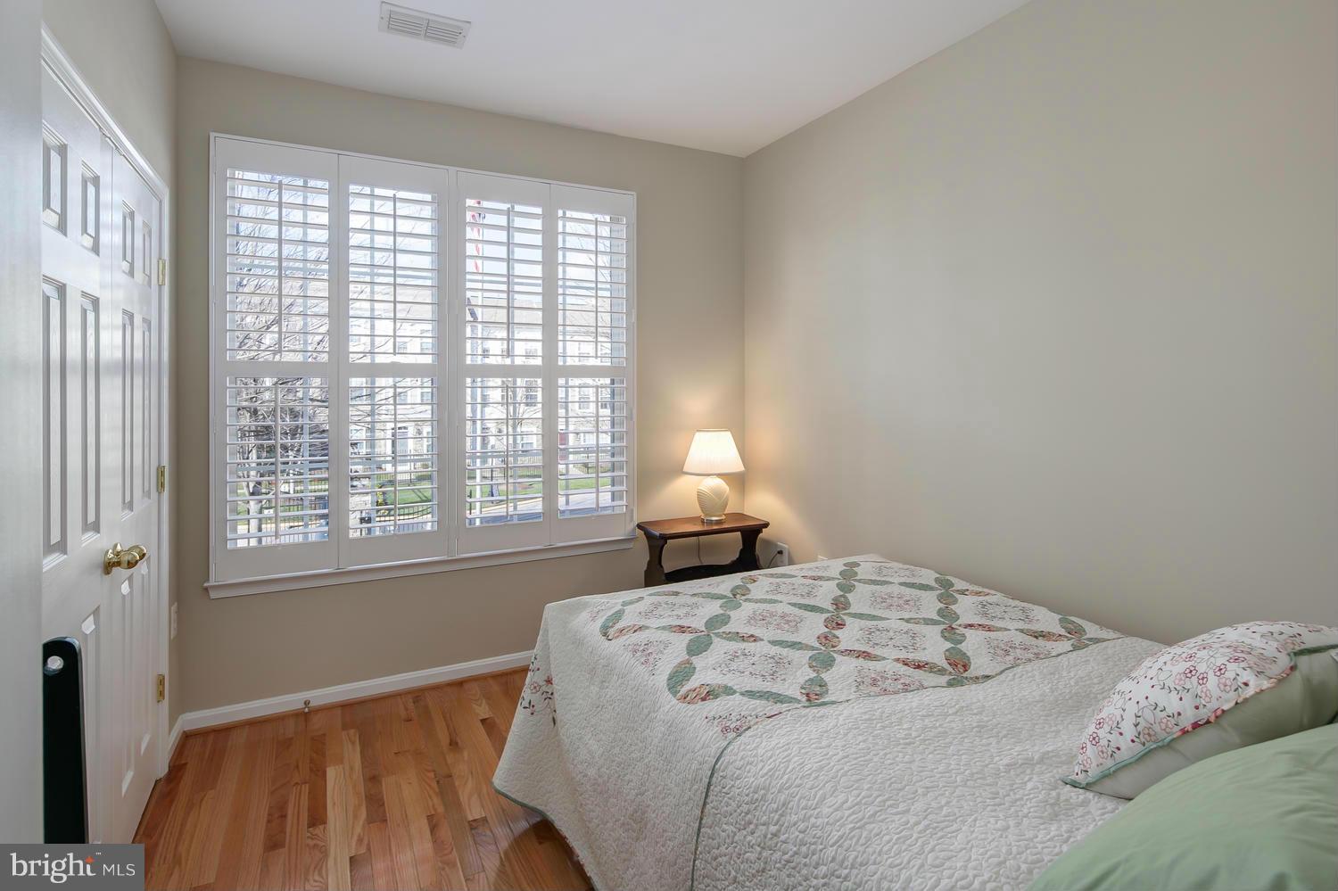 PARKSIDE AT ASHBURN - Residential