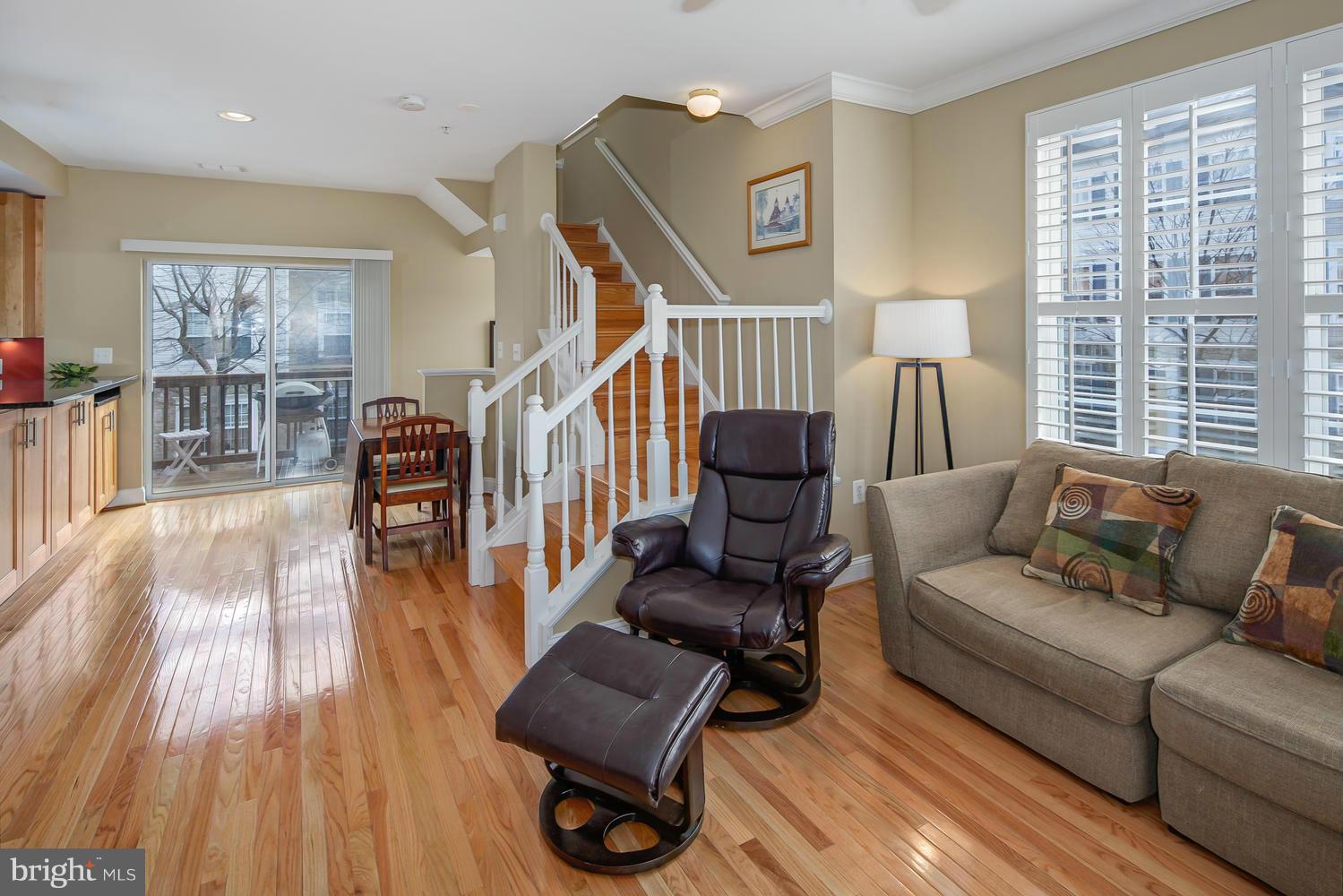 PARKSIDE AT ASHBURN - Residential