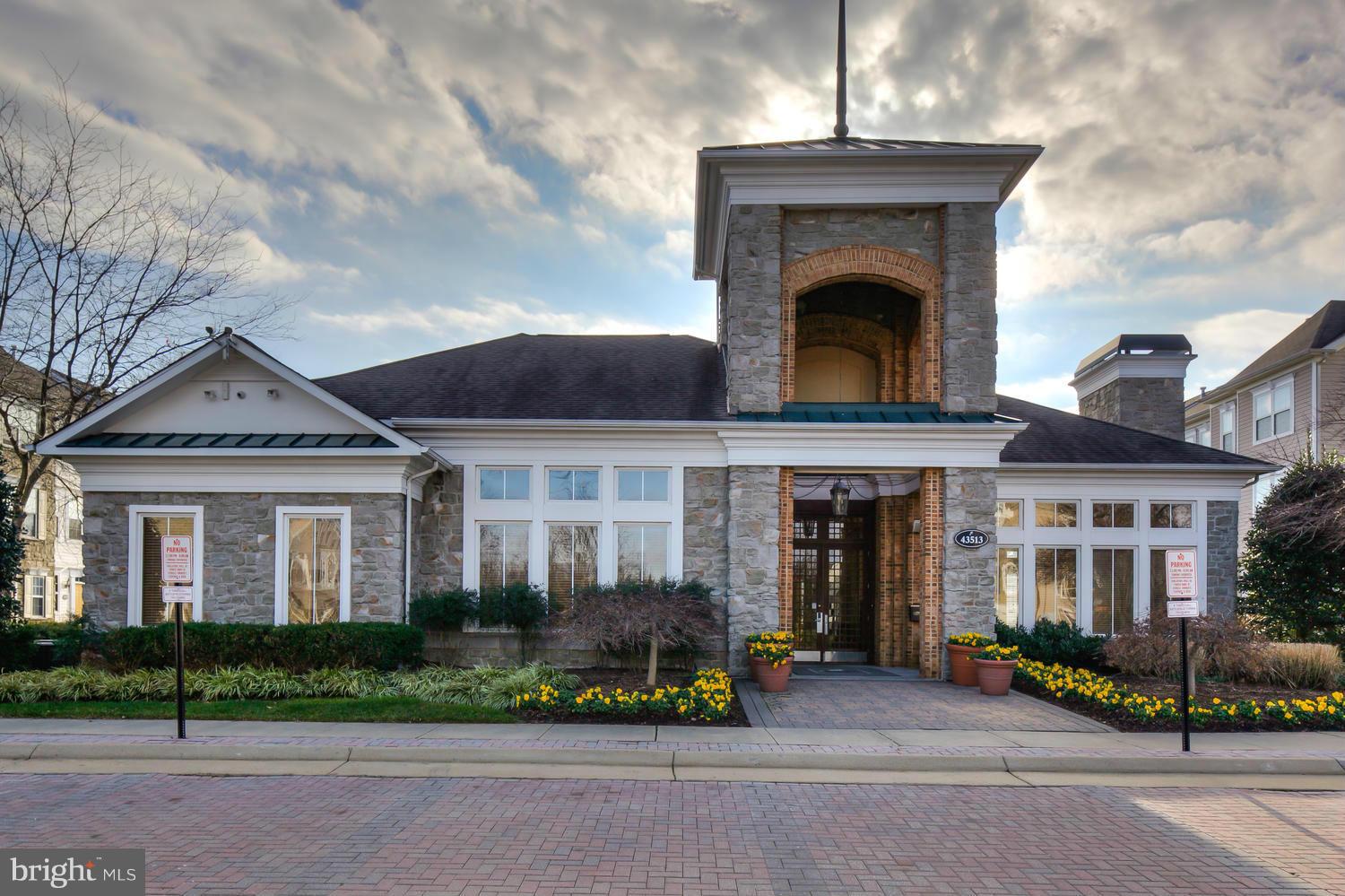 PARKSIDE AT ASHBURN - Residential