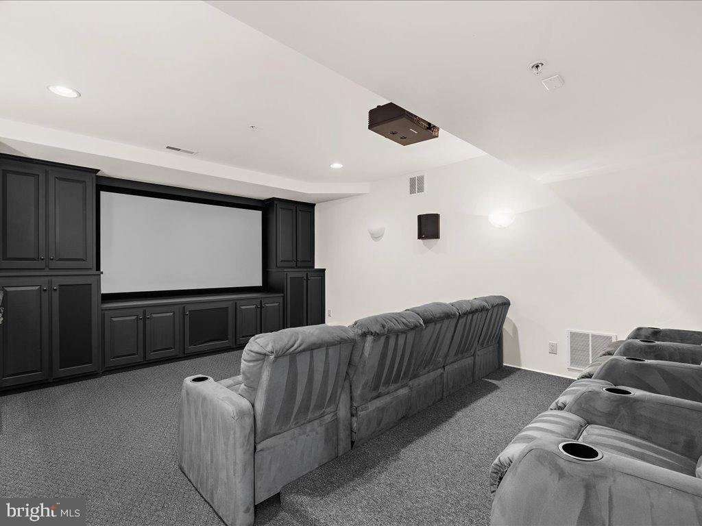 BRANTWOOD - Residential