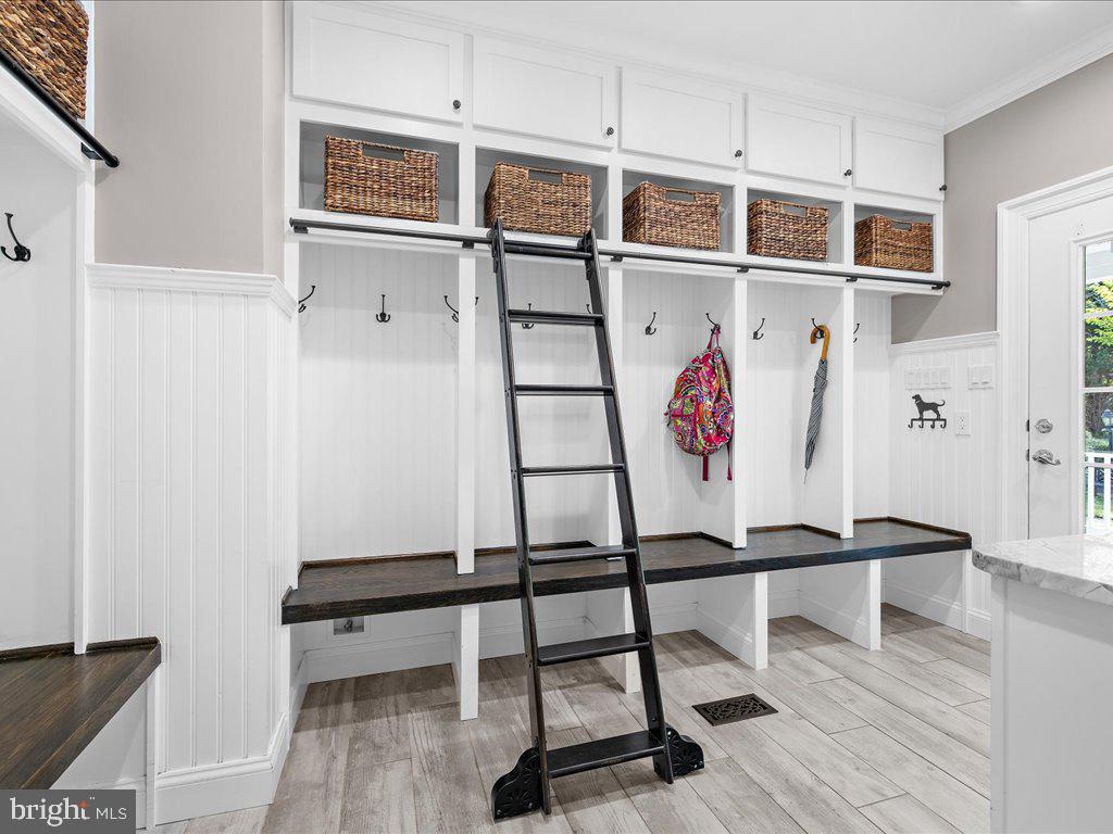 BRANTWOOD - Residential