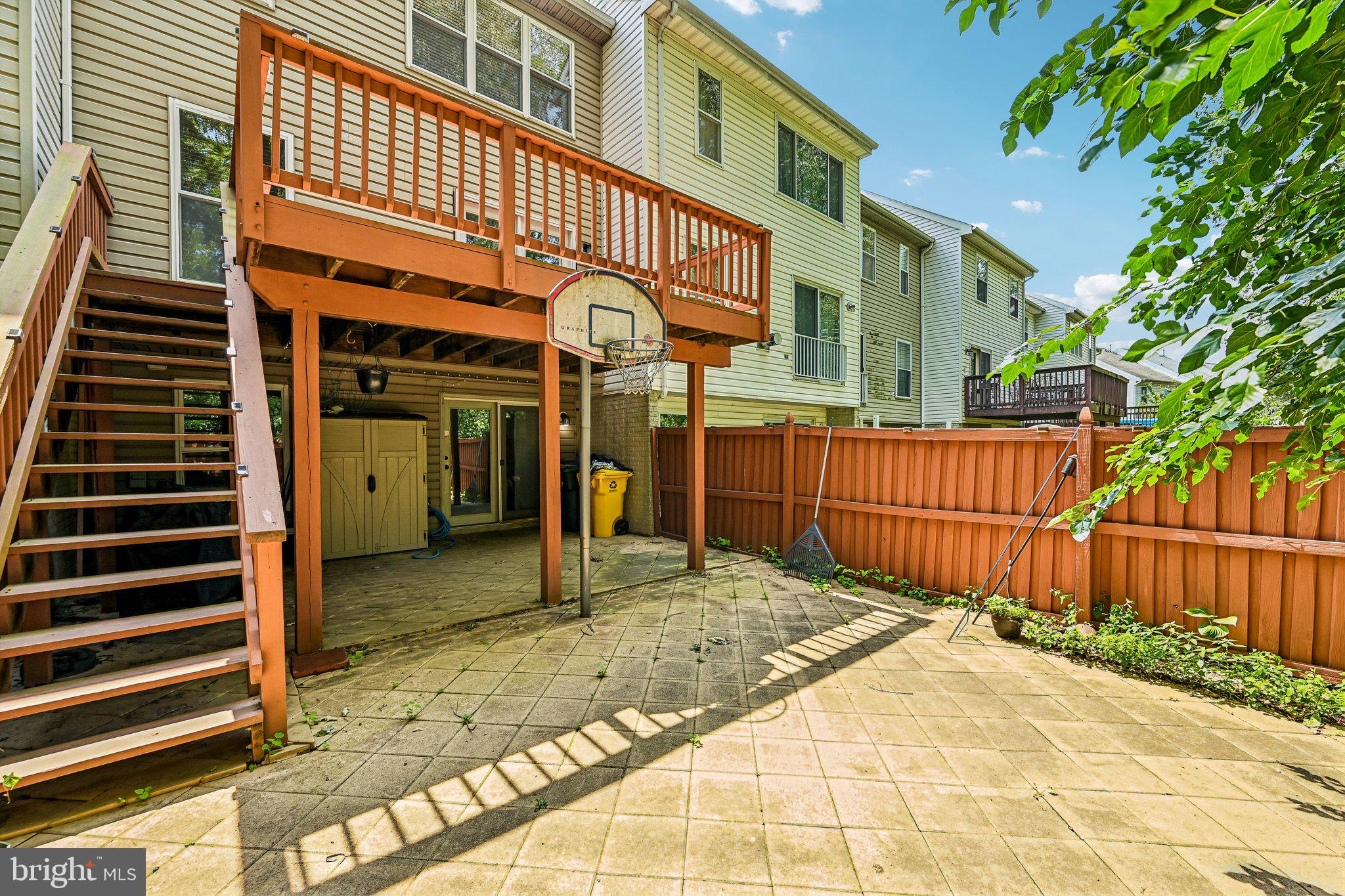 FOX CHASE - Residential