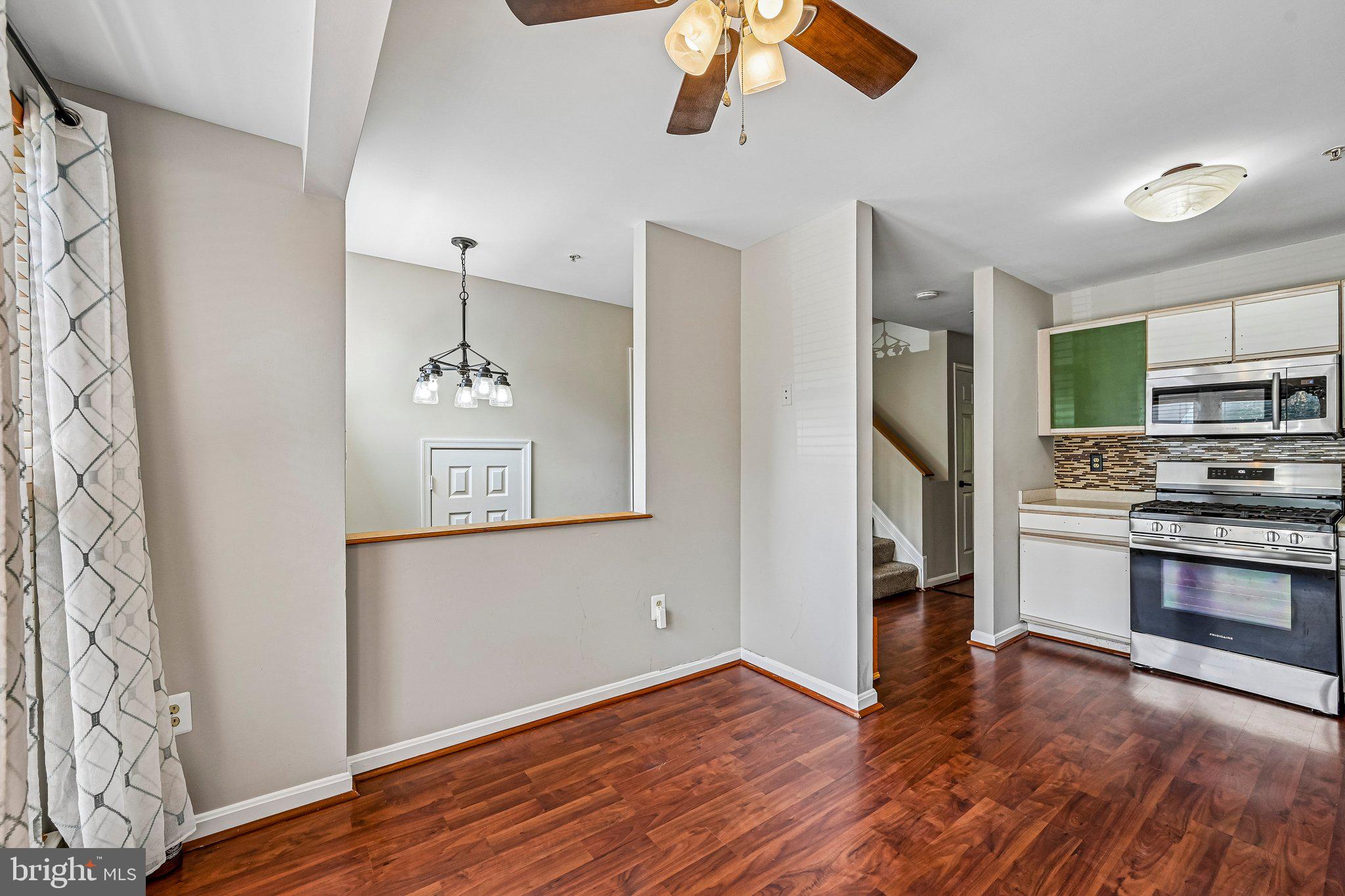 FOX CHASE - Residential