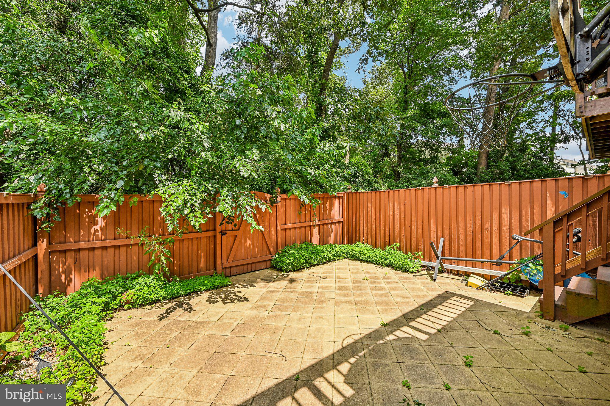 FOX CHASE - Residential