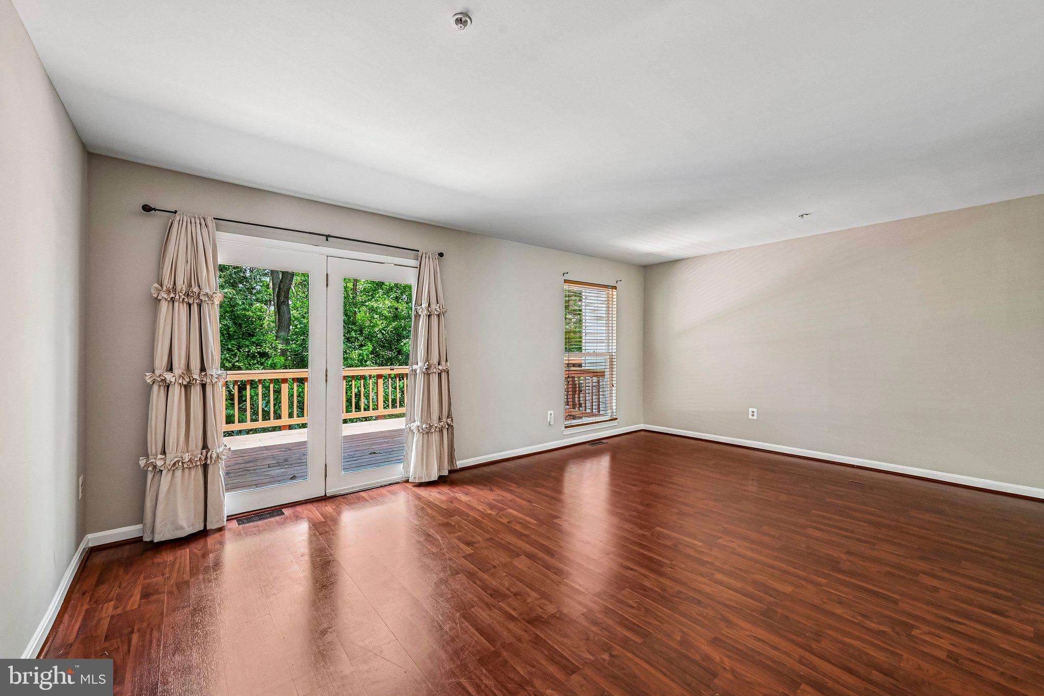 FOX CHASE - Residential