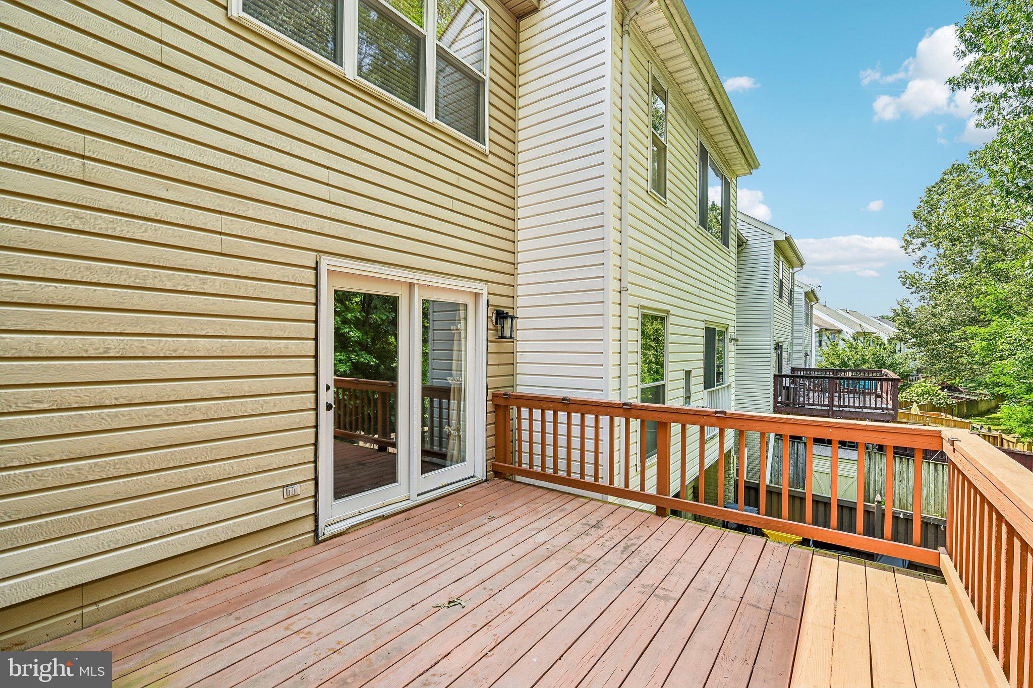 FOX CHASE - Residential