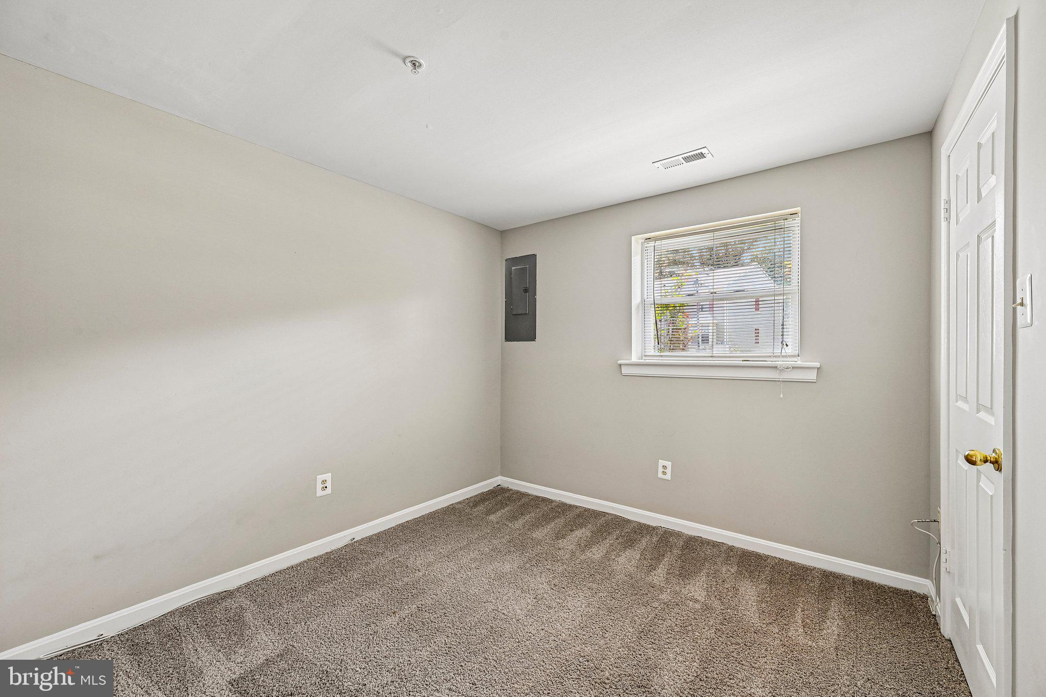 FOX CHASE - Residential