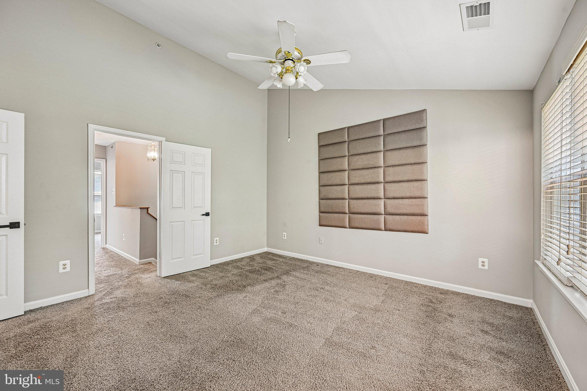FOX CHASE - Residential