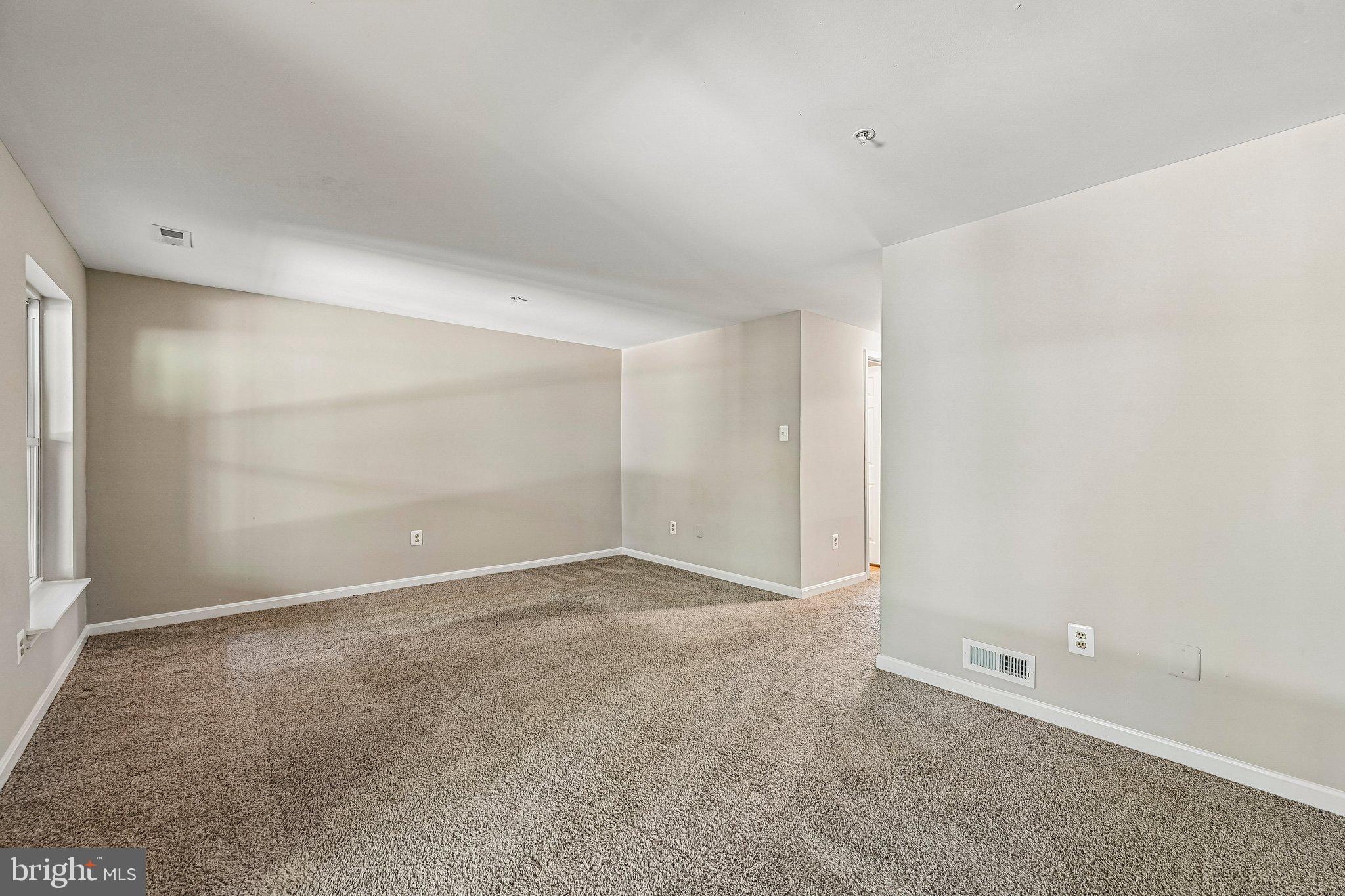FOX CHASE - Residential