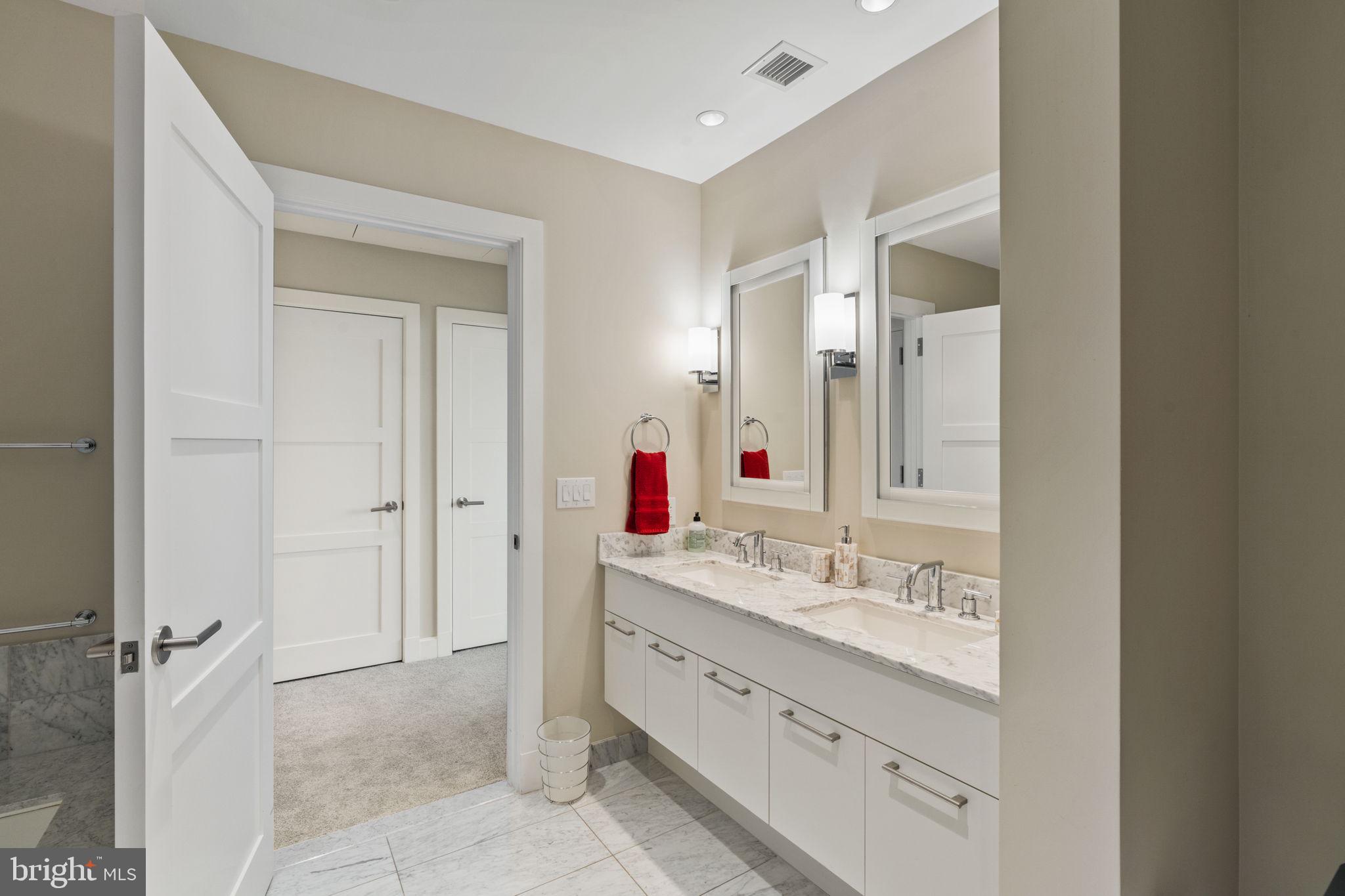 CENTER CITY - Residential