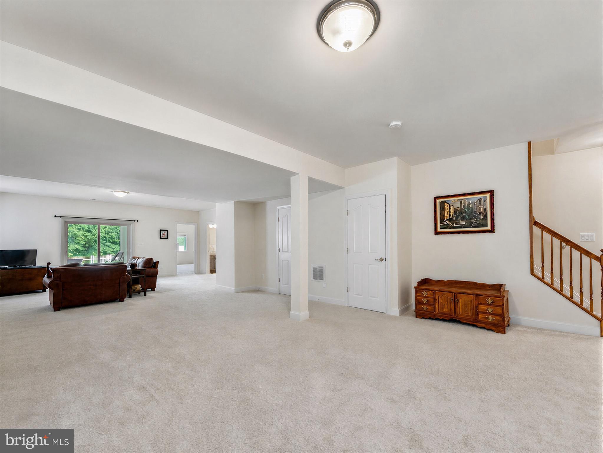 LEONARDS GRANT - Residential