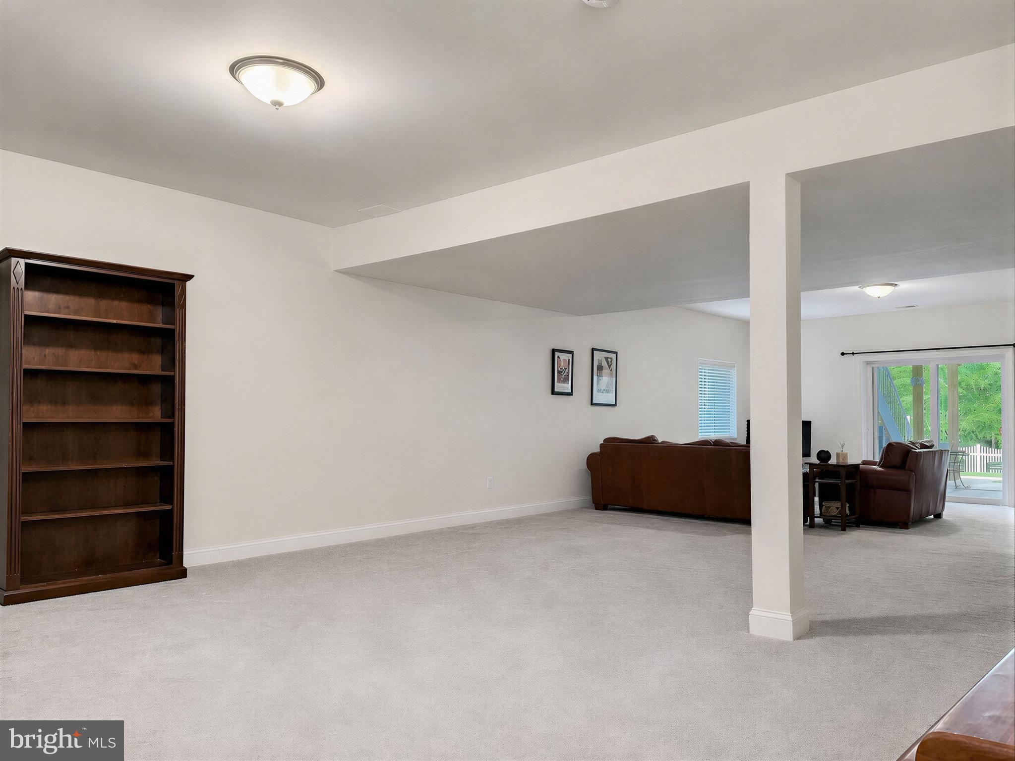LEONARDS GRANT - Residential