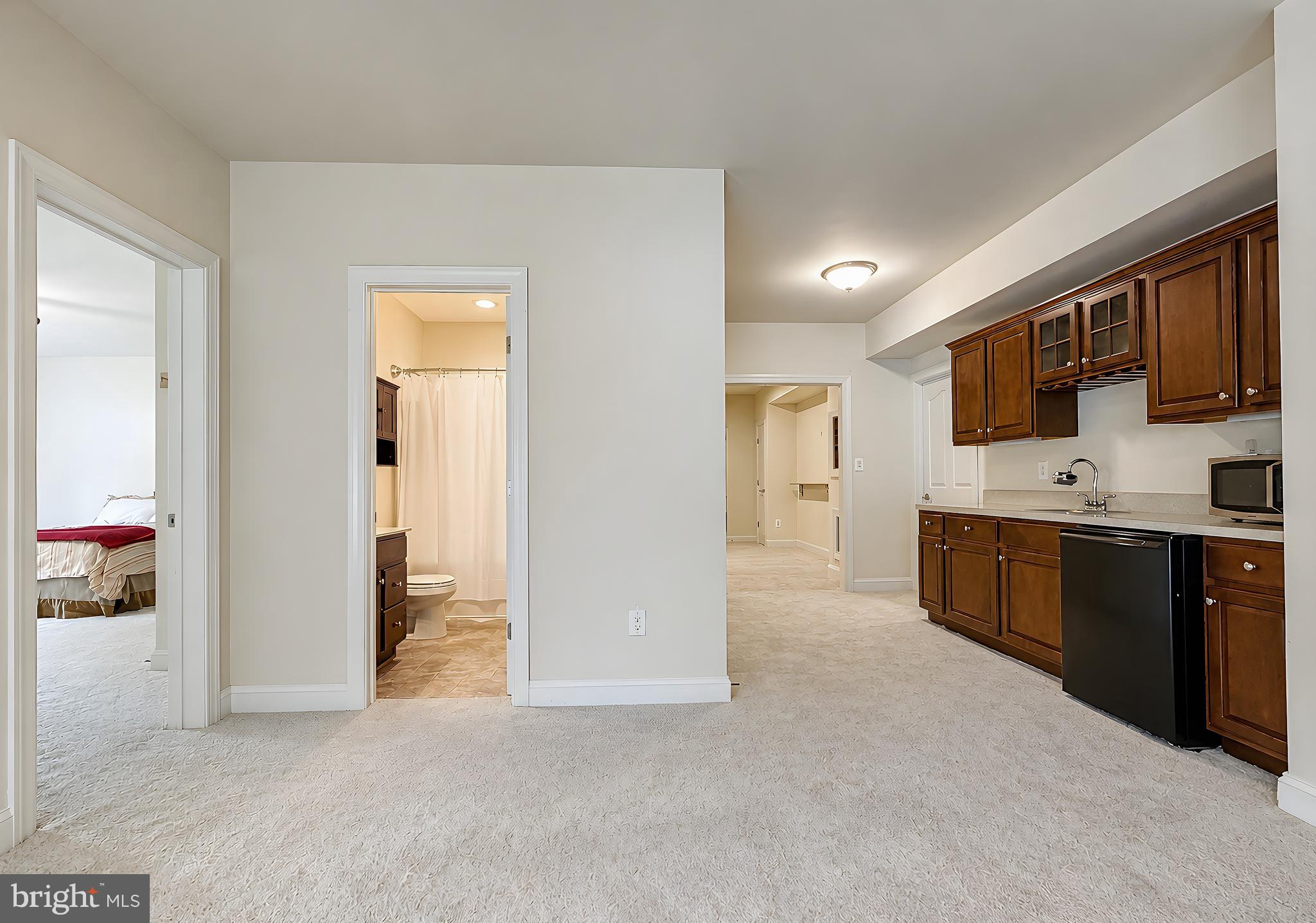 LEONARDS GRANT - Residential