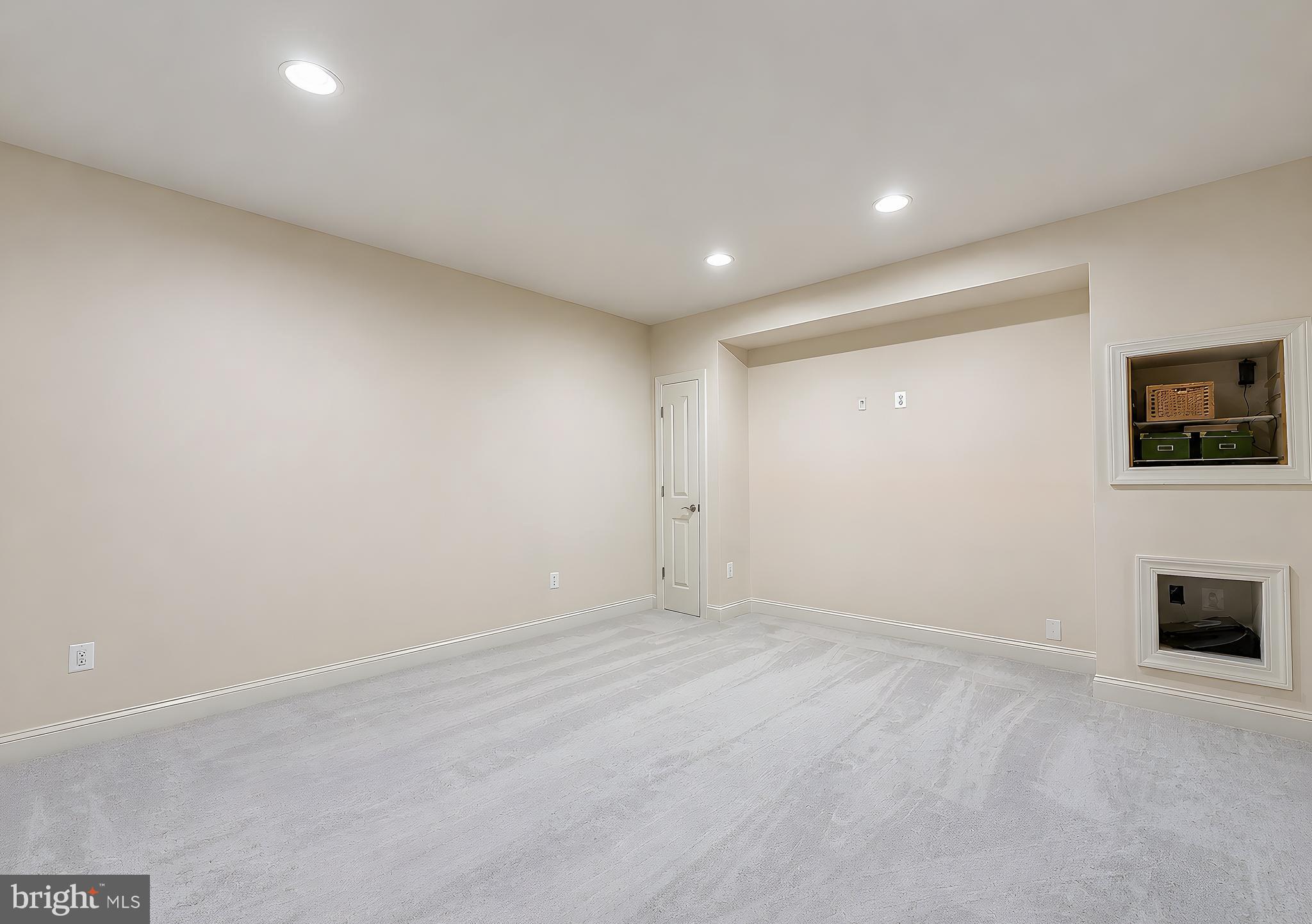 LEONARDS GRANT - Residential