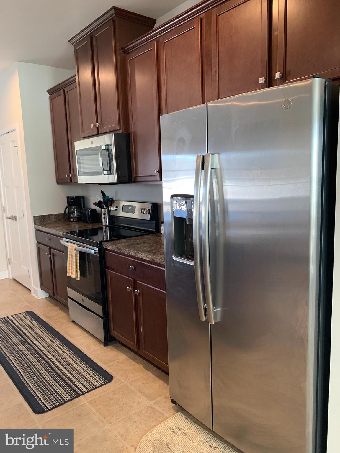 POTOMAC STATION - Residential Lease
