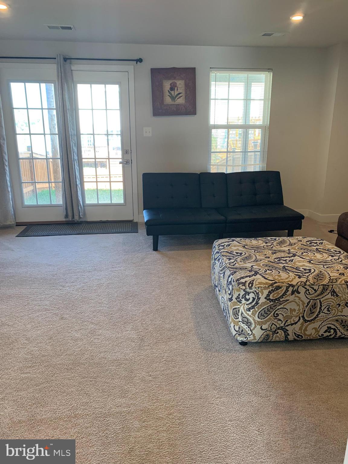 POTOMAC STATION - Residential Lease
