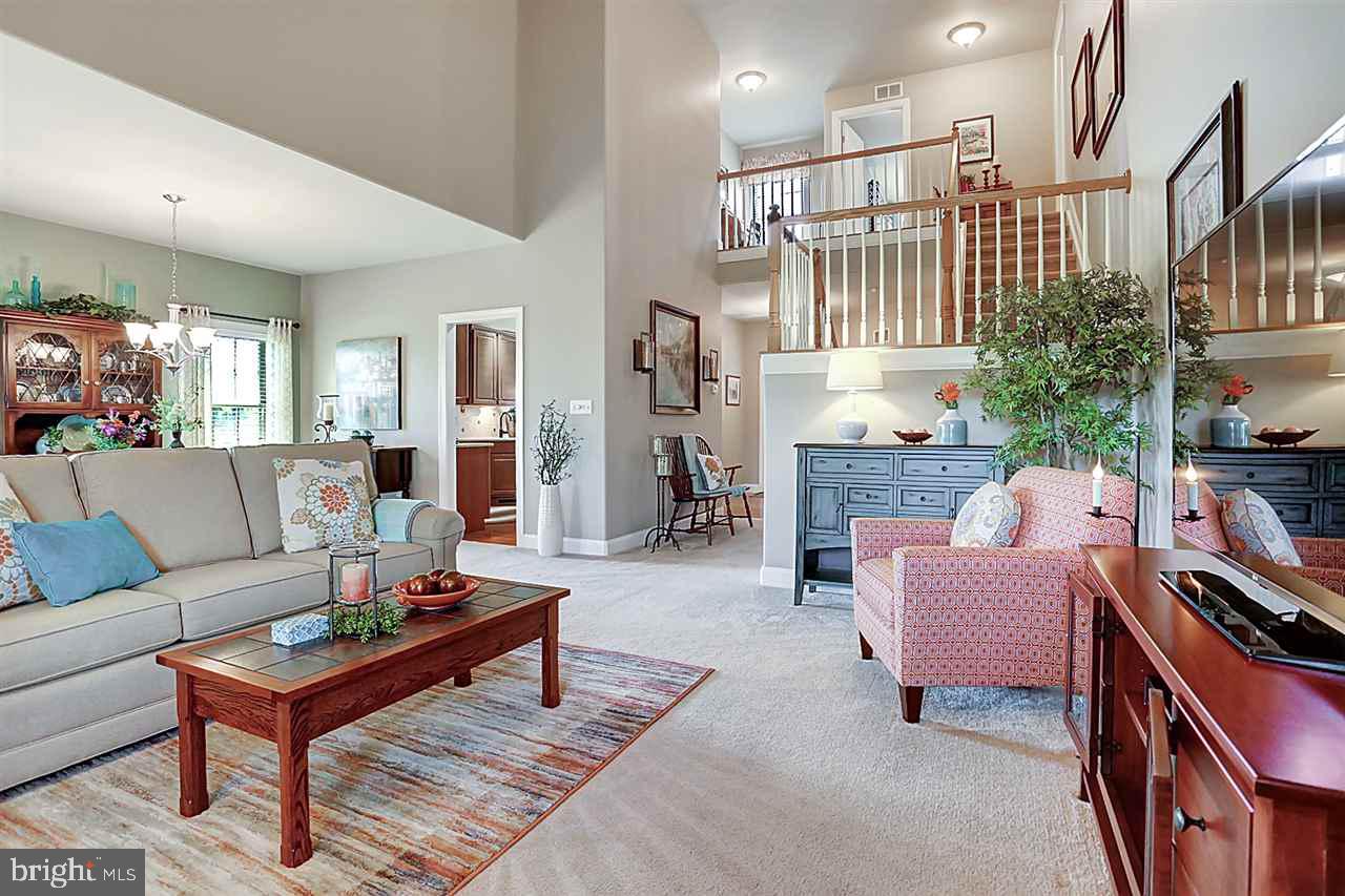 DEER RUN COMMONS - Residential