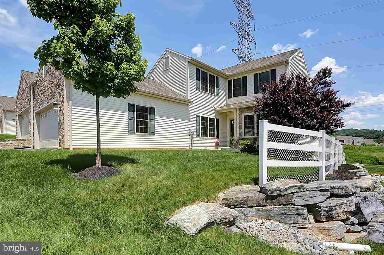 DEER RUN COMMONS - Residential