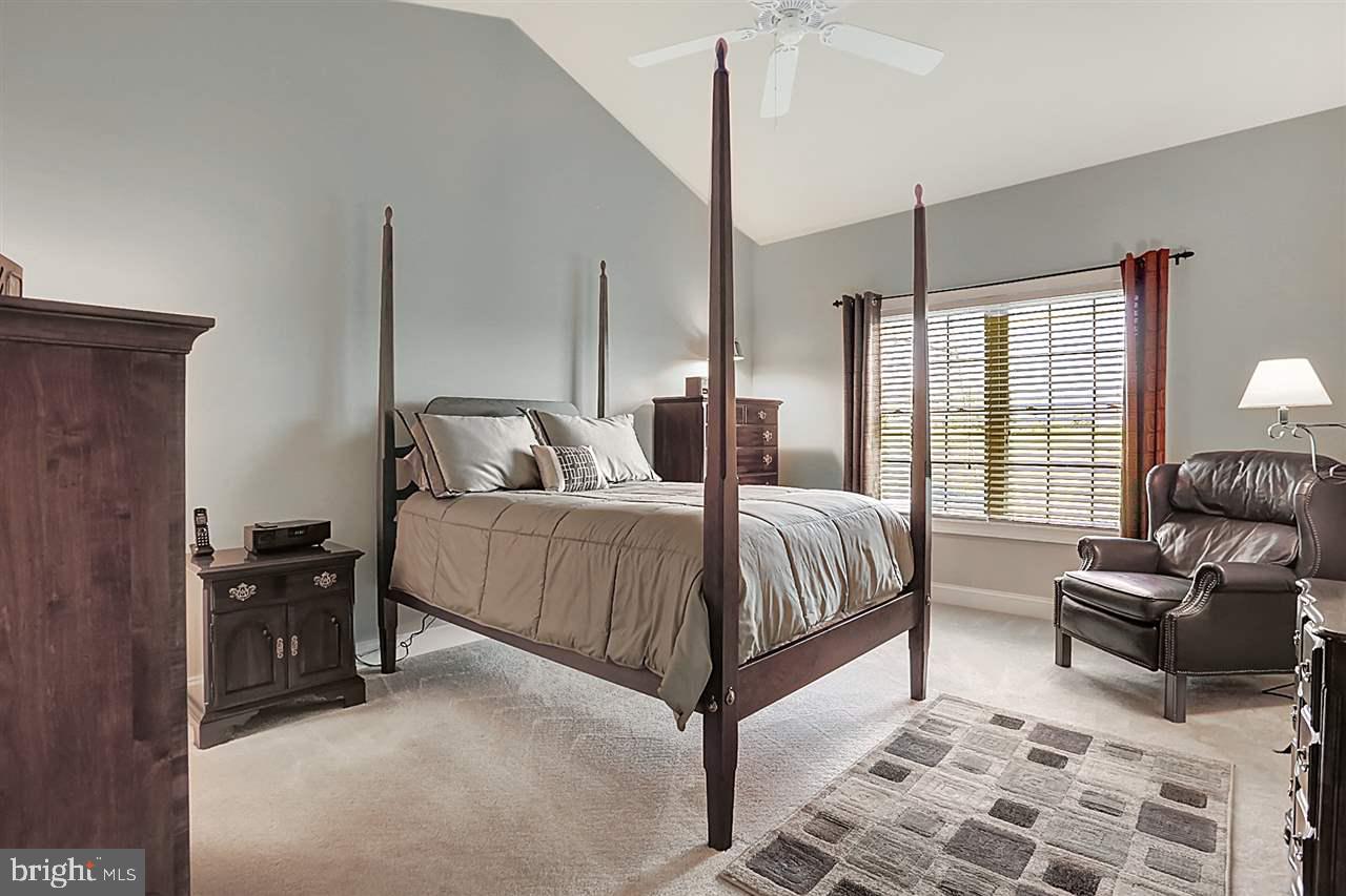 DEER RUN COMMONS - Residential