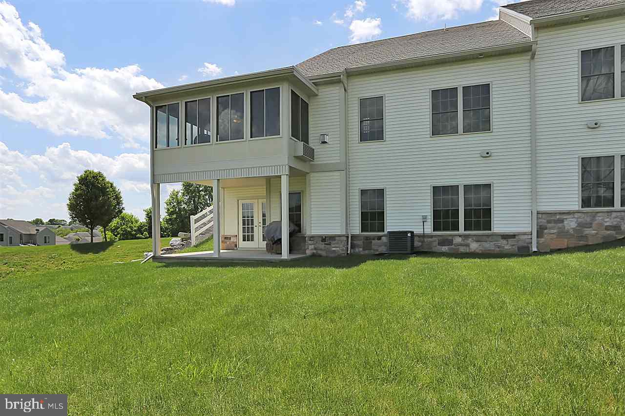 DEER RUN COMMONS - Residential