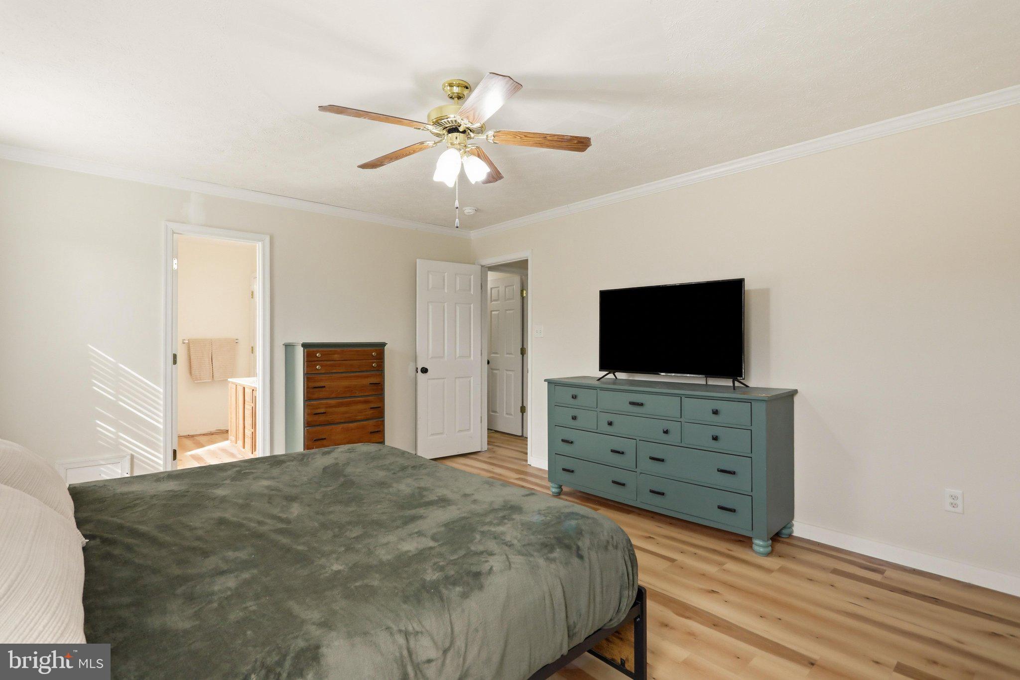 BROOK ESTATES - Residential