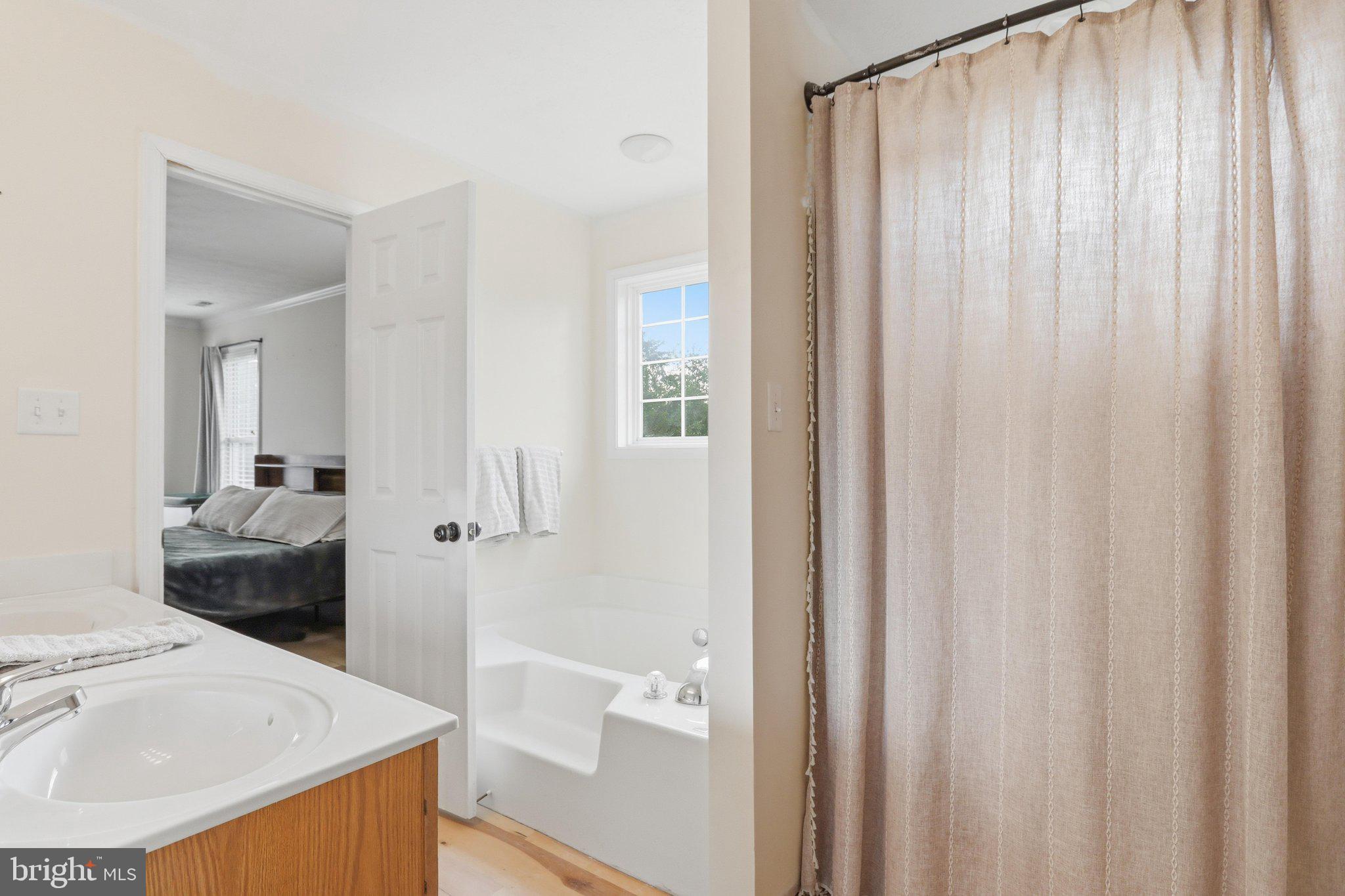 BROOK ESTATES - Residential