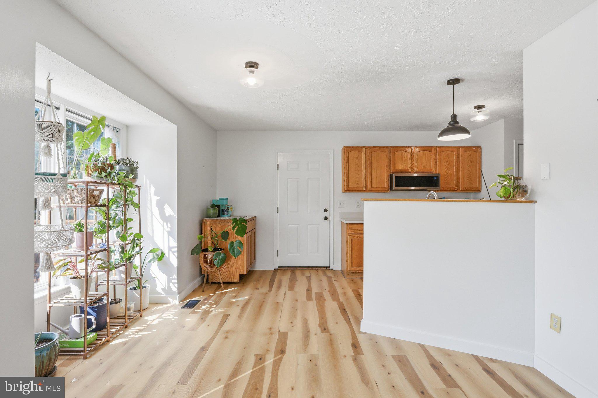 BROOK ESTATES - Residential