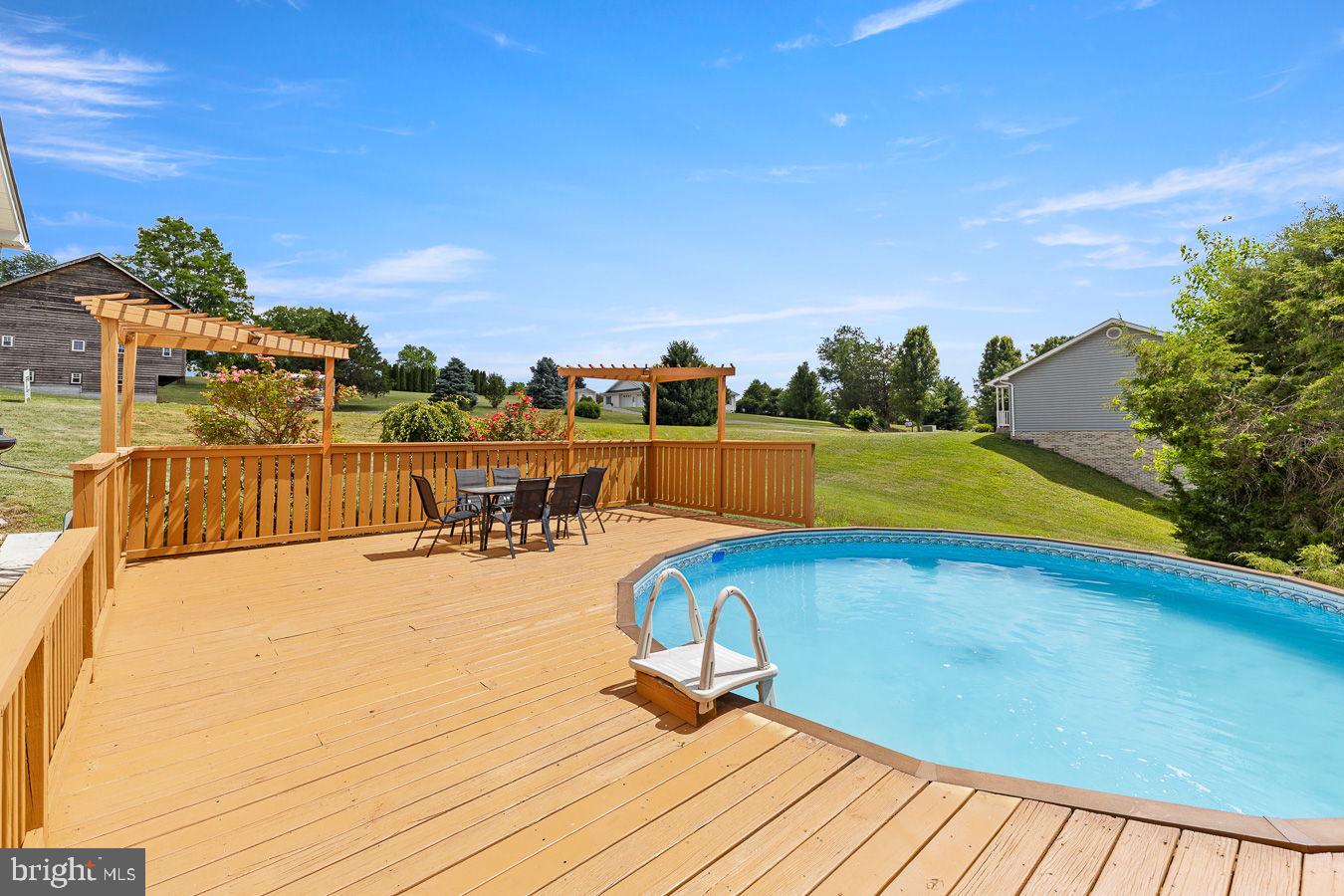 BROOK ESTATES - Residential