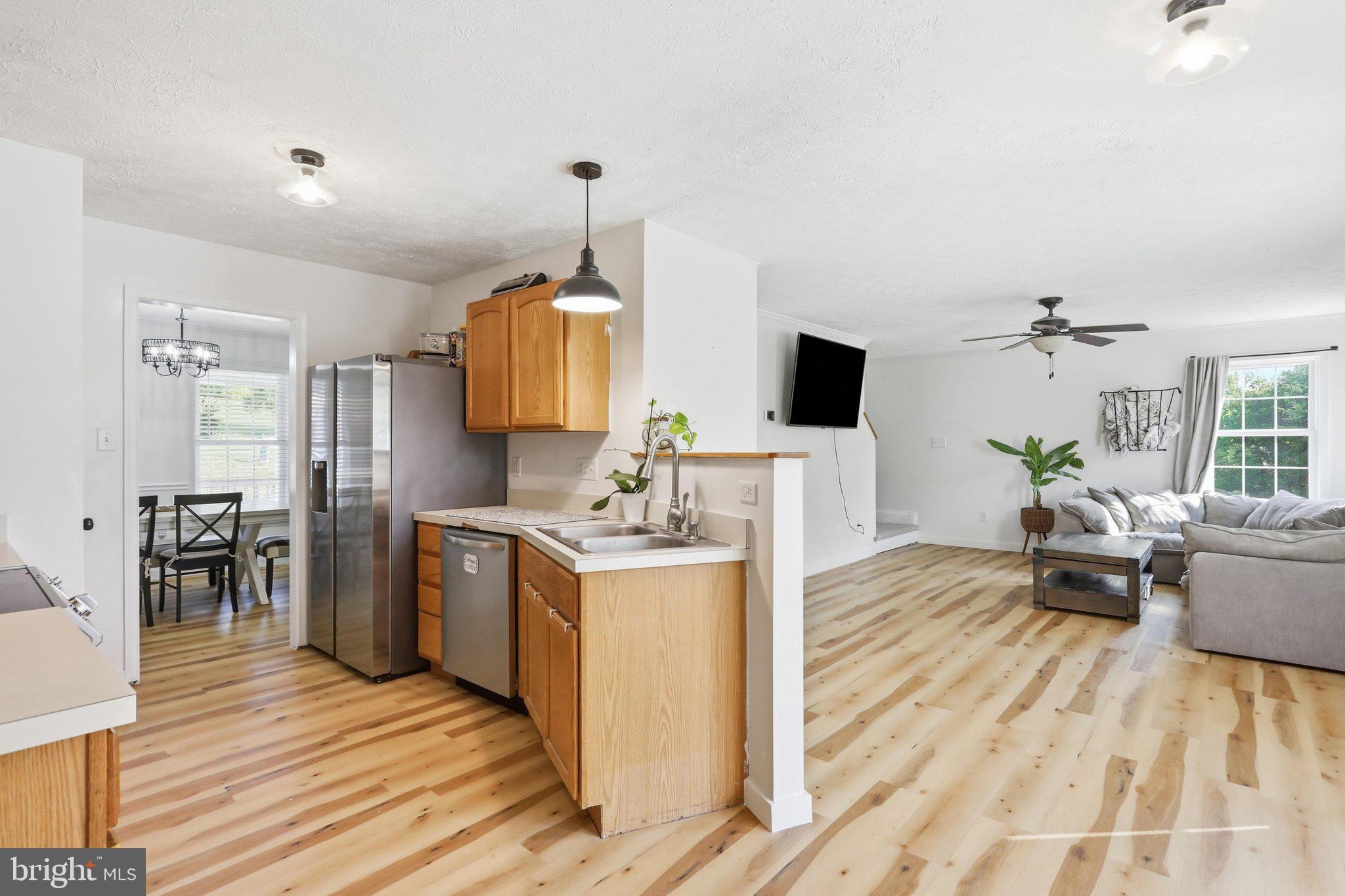 BROOK ESTATES - Residential
