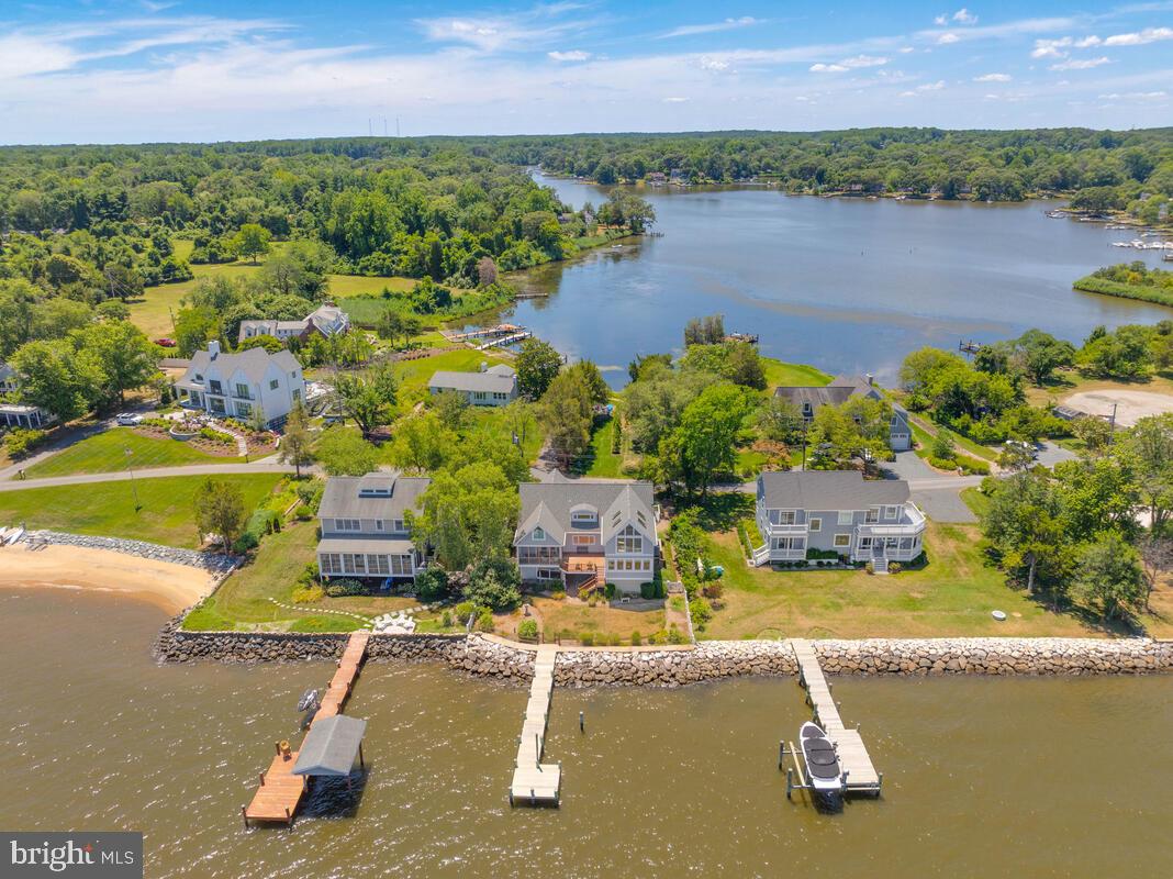 BAY HEAD - Residential