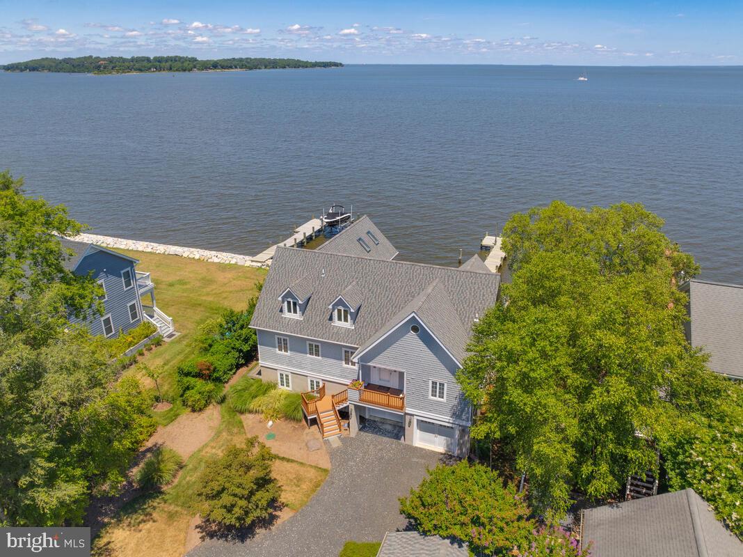 BAY HEAD - Residential