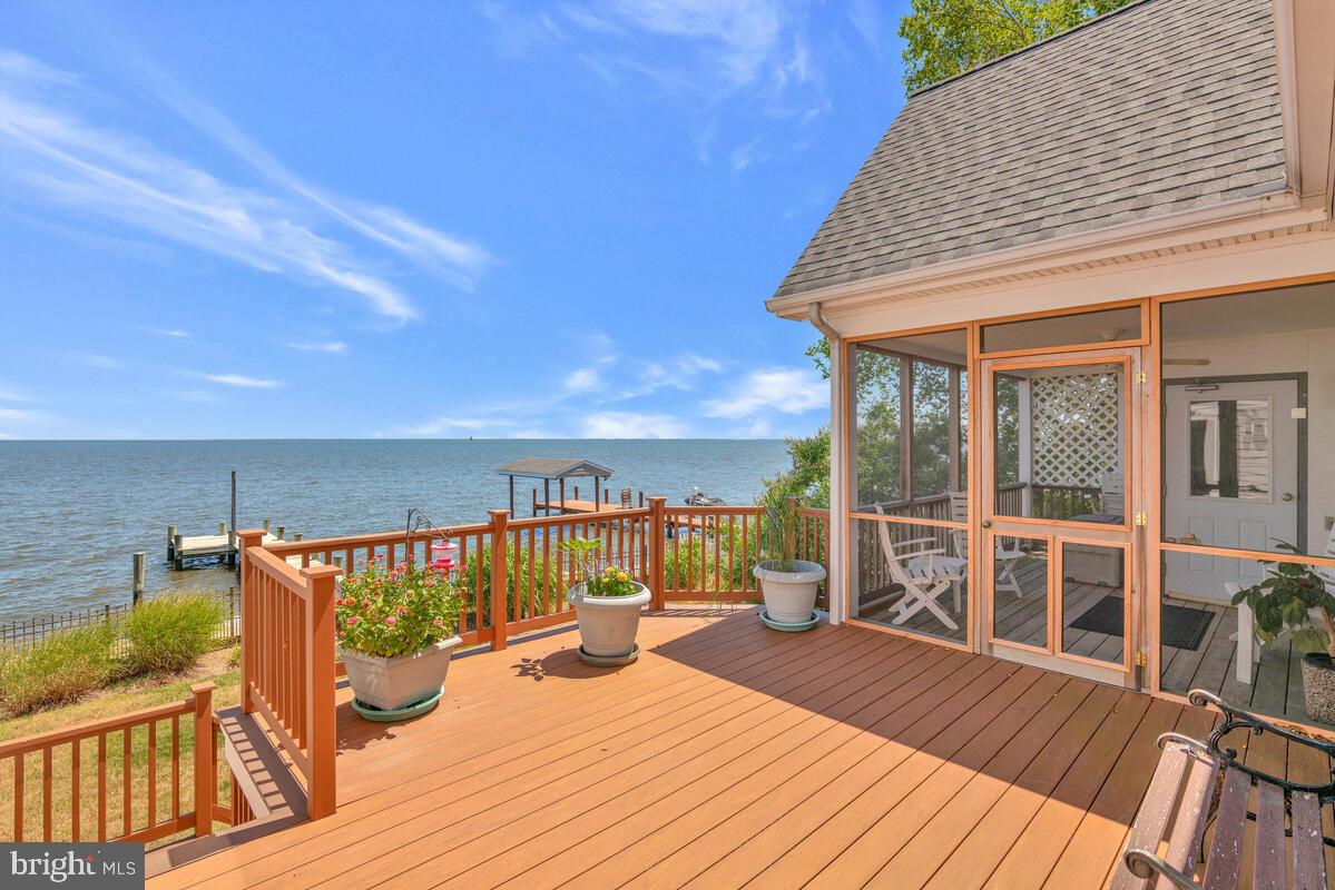 BAY HEAD - Residential